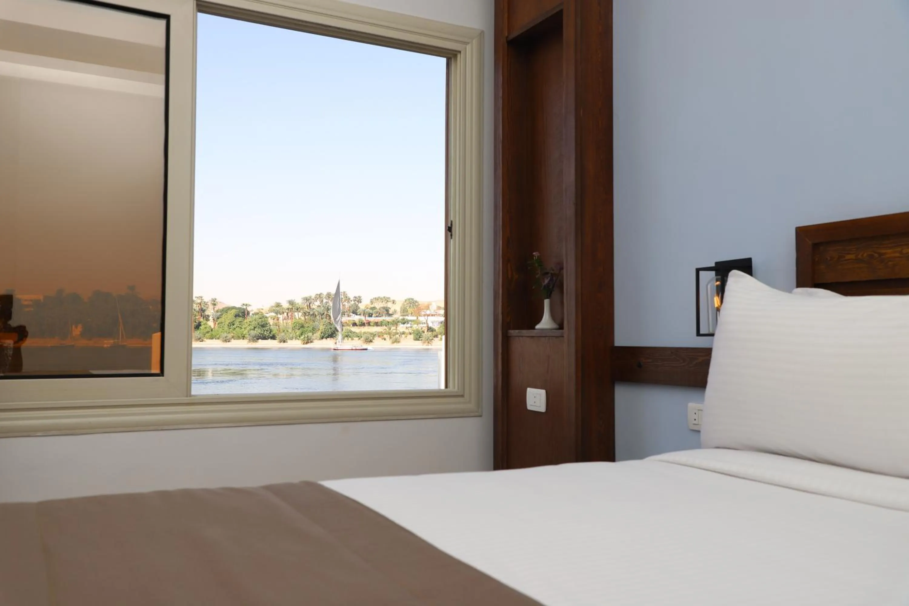 River view, Bed in Obelisk Nile Hotel Aswan