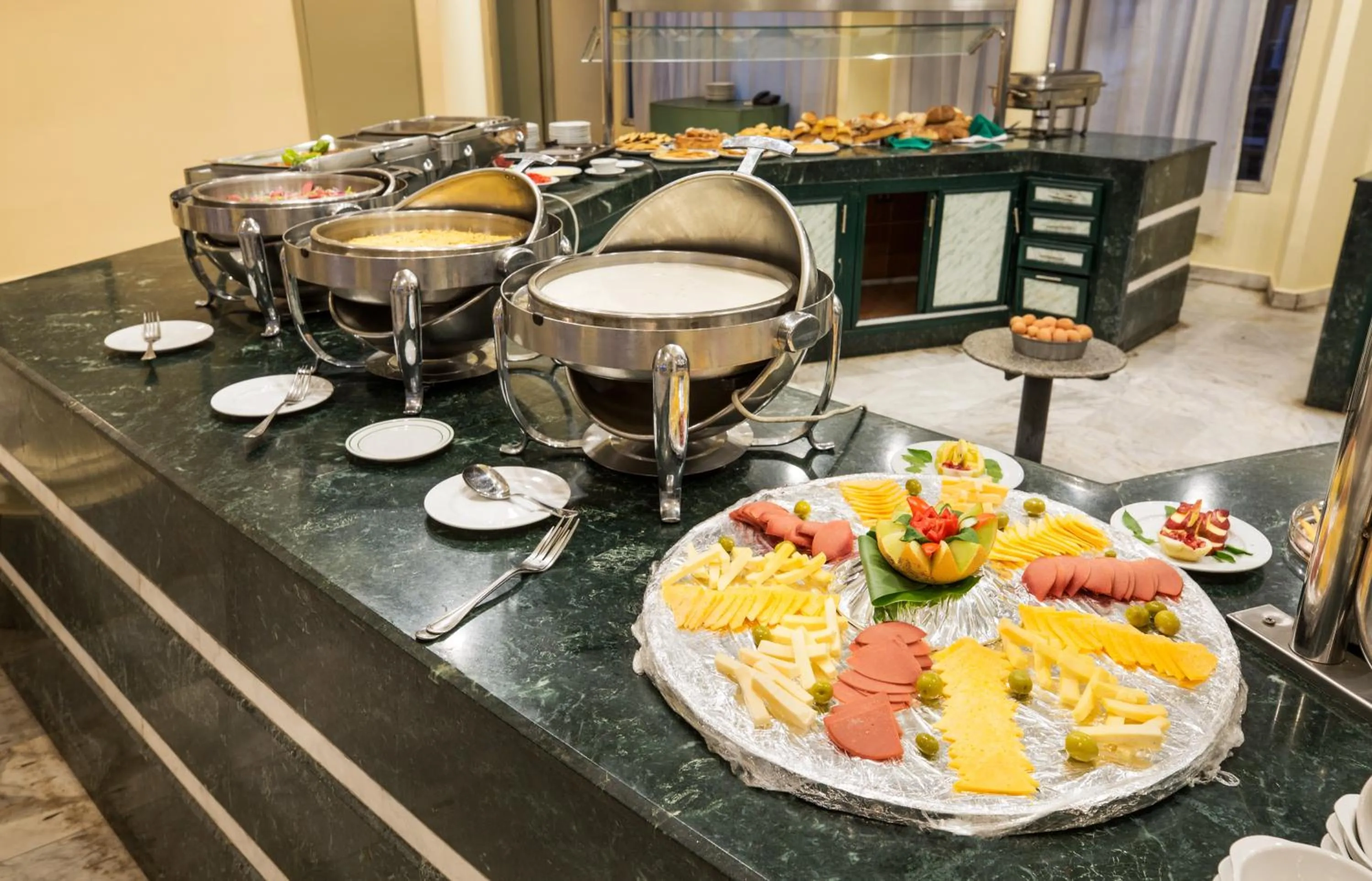 Food and drinks in Obelisk Nile Hotel Aswan