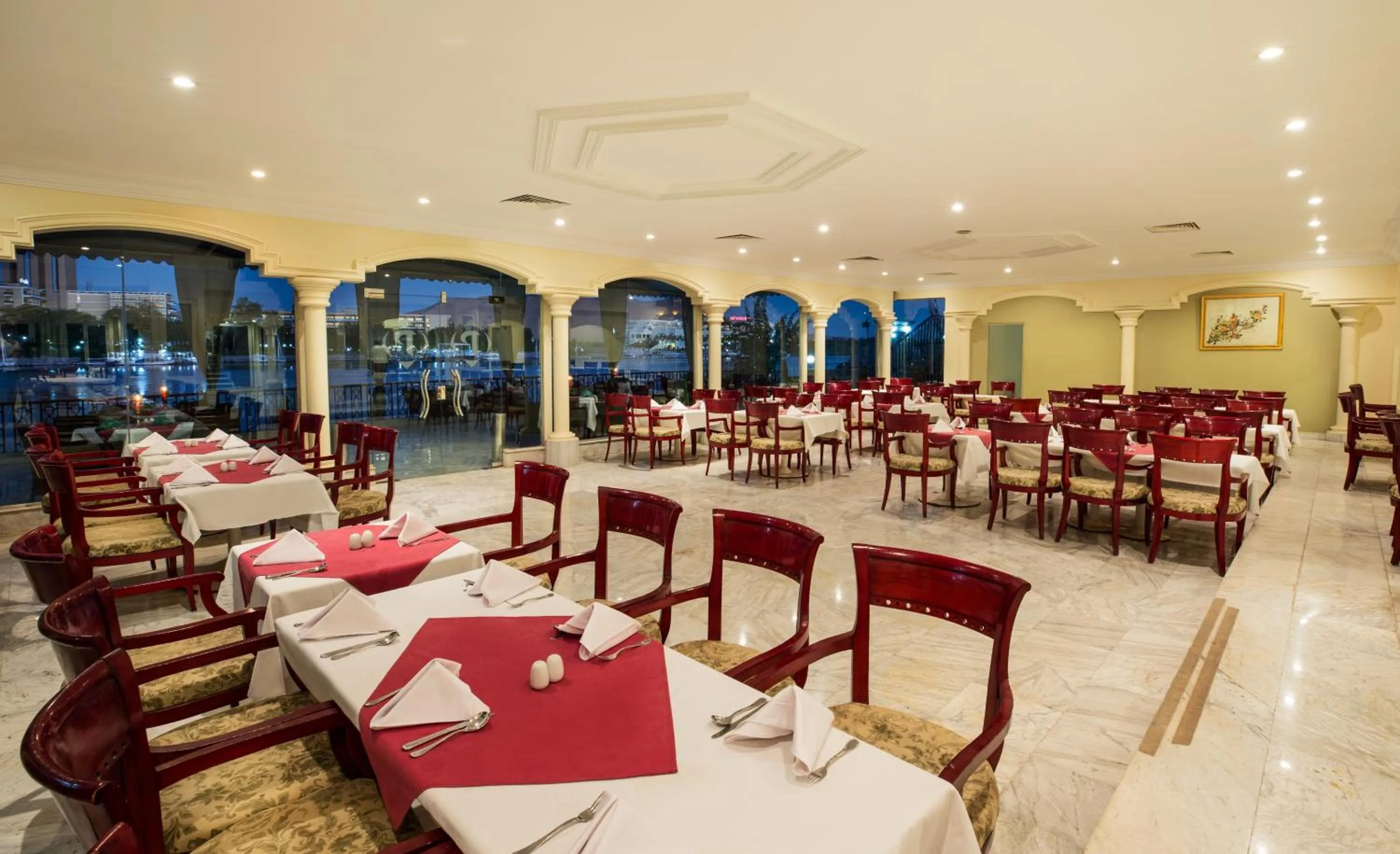 Restaurant/places to eat in Obelisk Nile Hotel Aswan