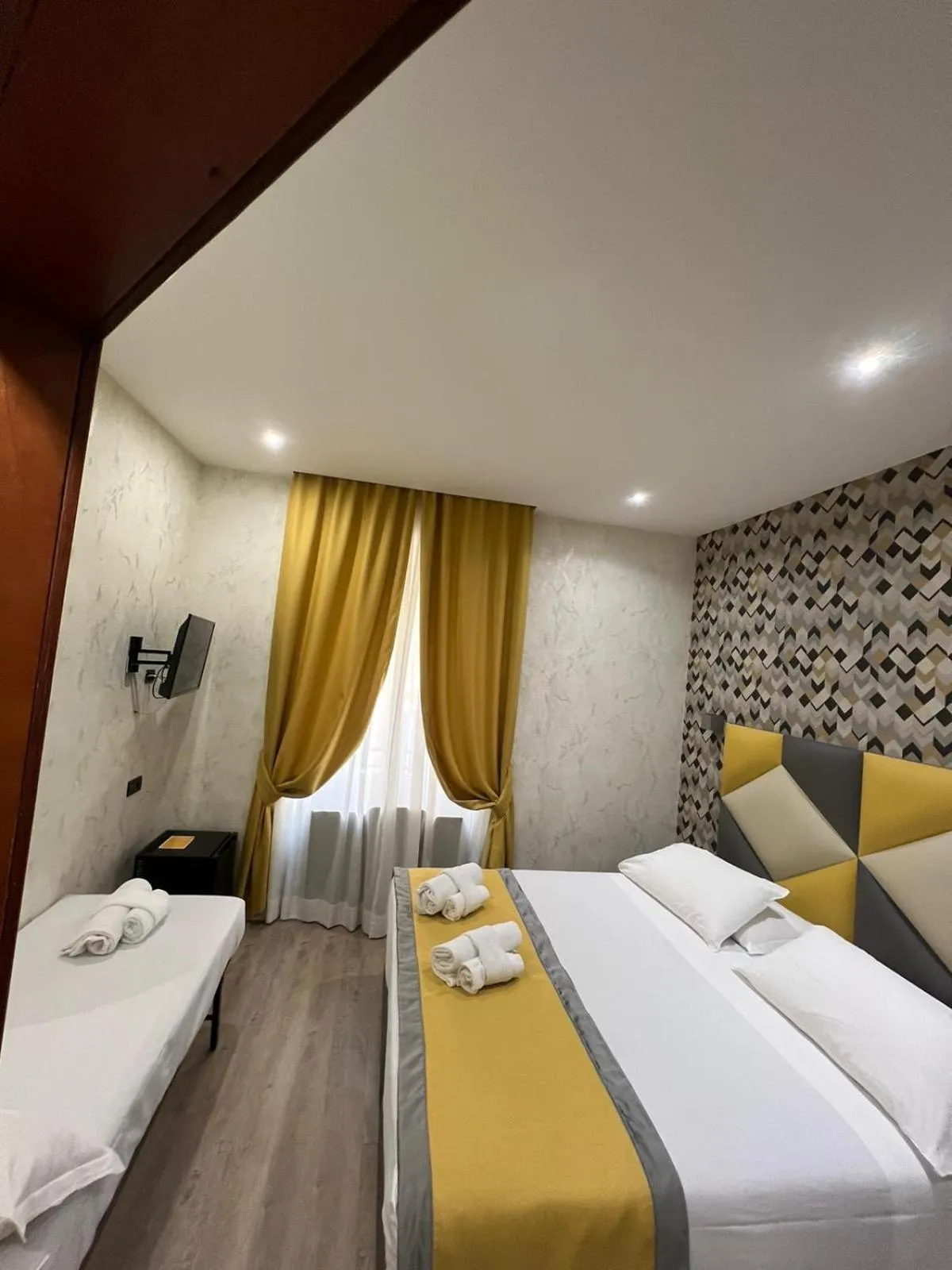 Photo of the whole room, Bed in Hotel Ercoli House