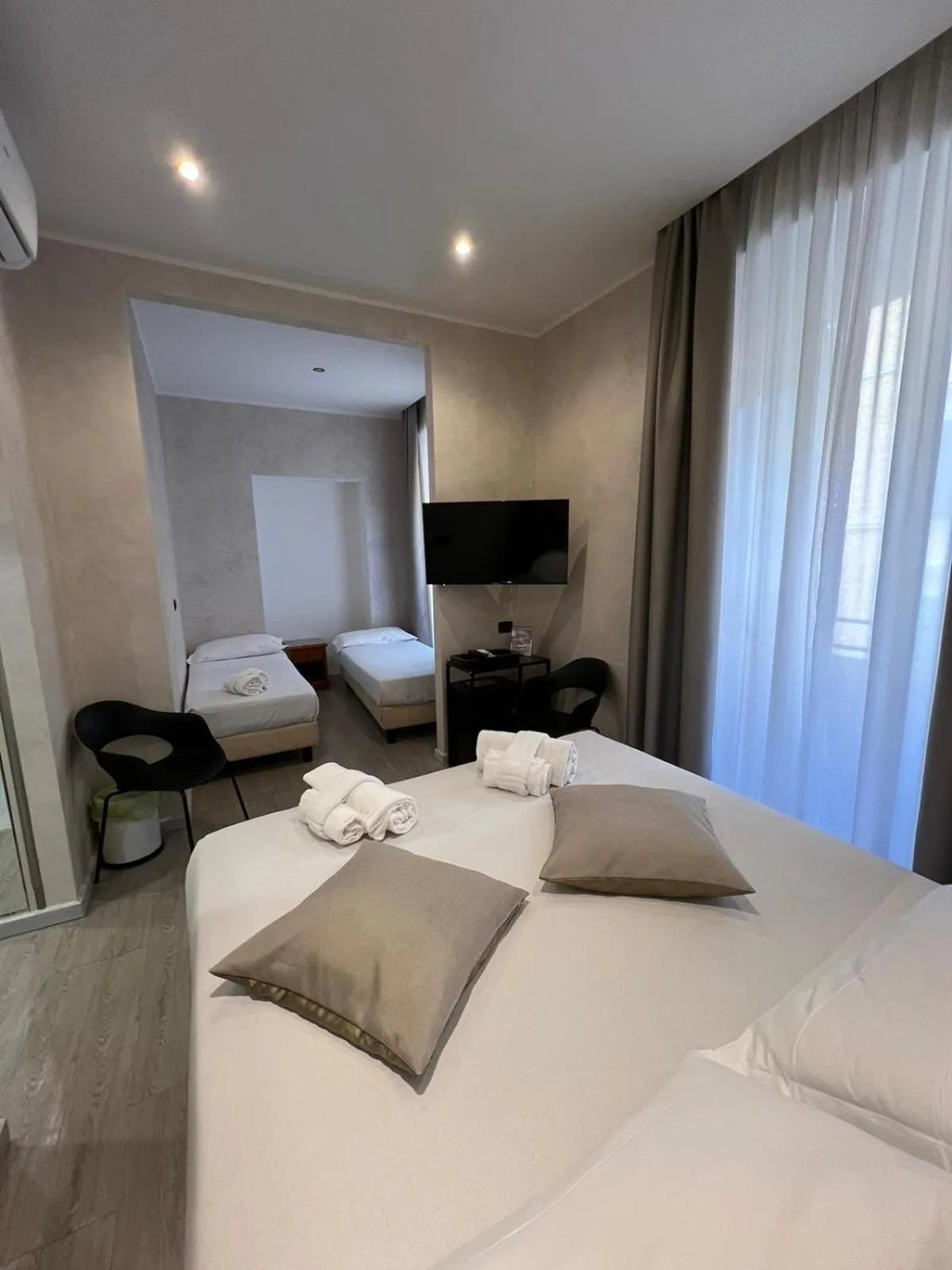 Bed in Hotel Ercoli House