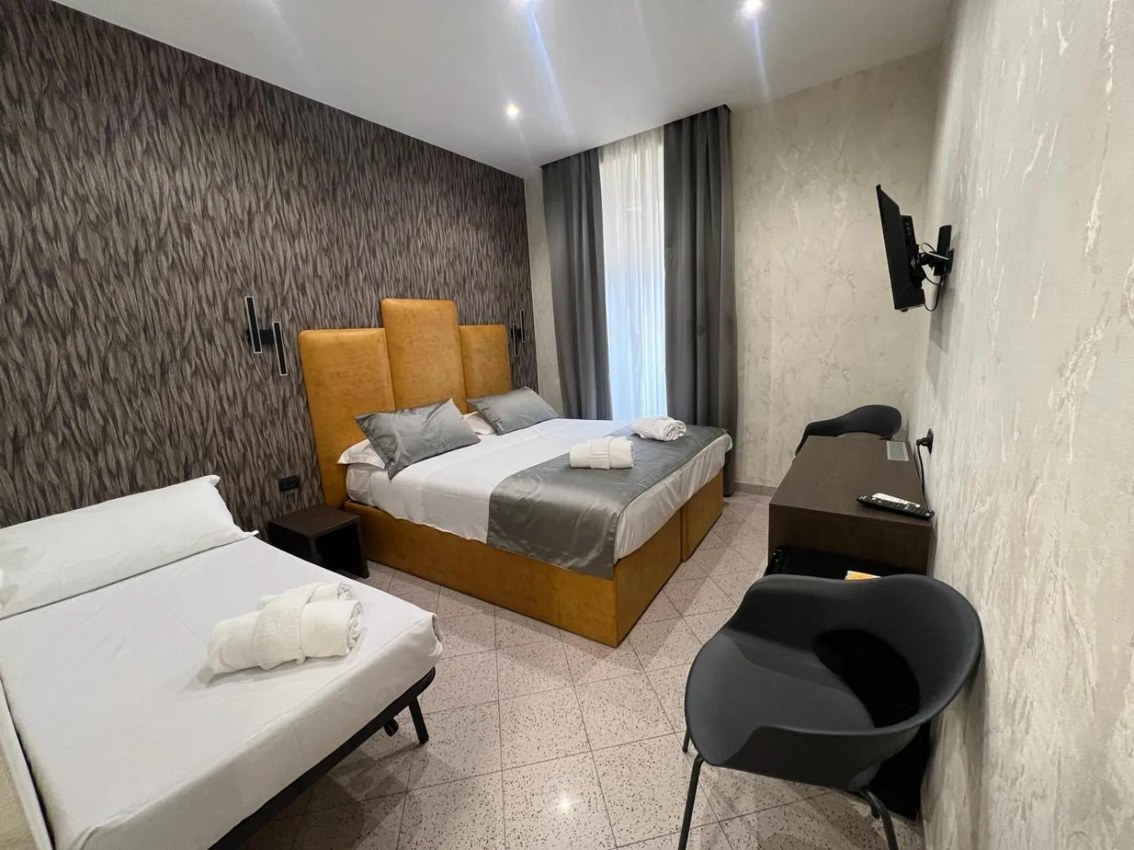 Bed in Hotel Ercoli House