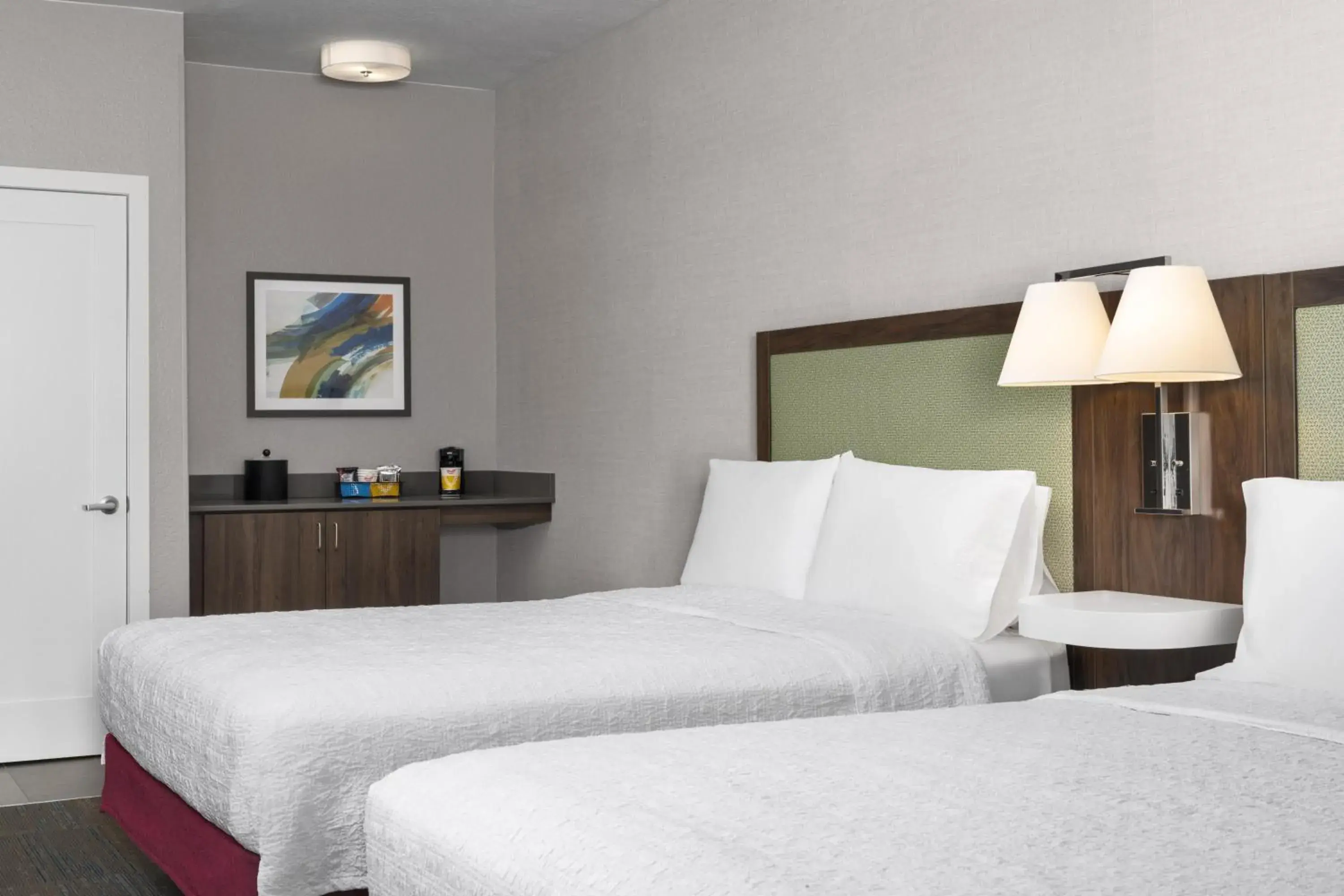 Bed in Hampton Inn St. George Bed in Hampton Inn St. George