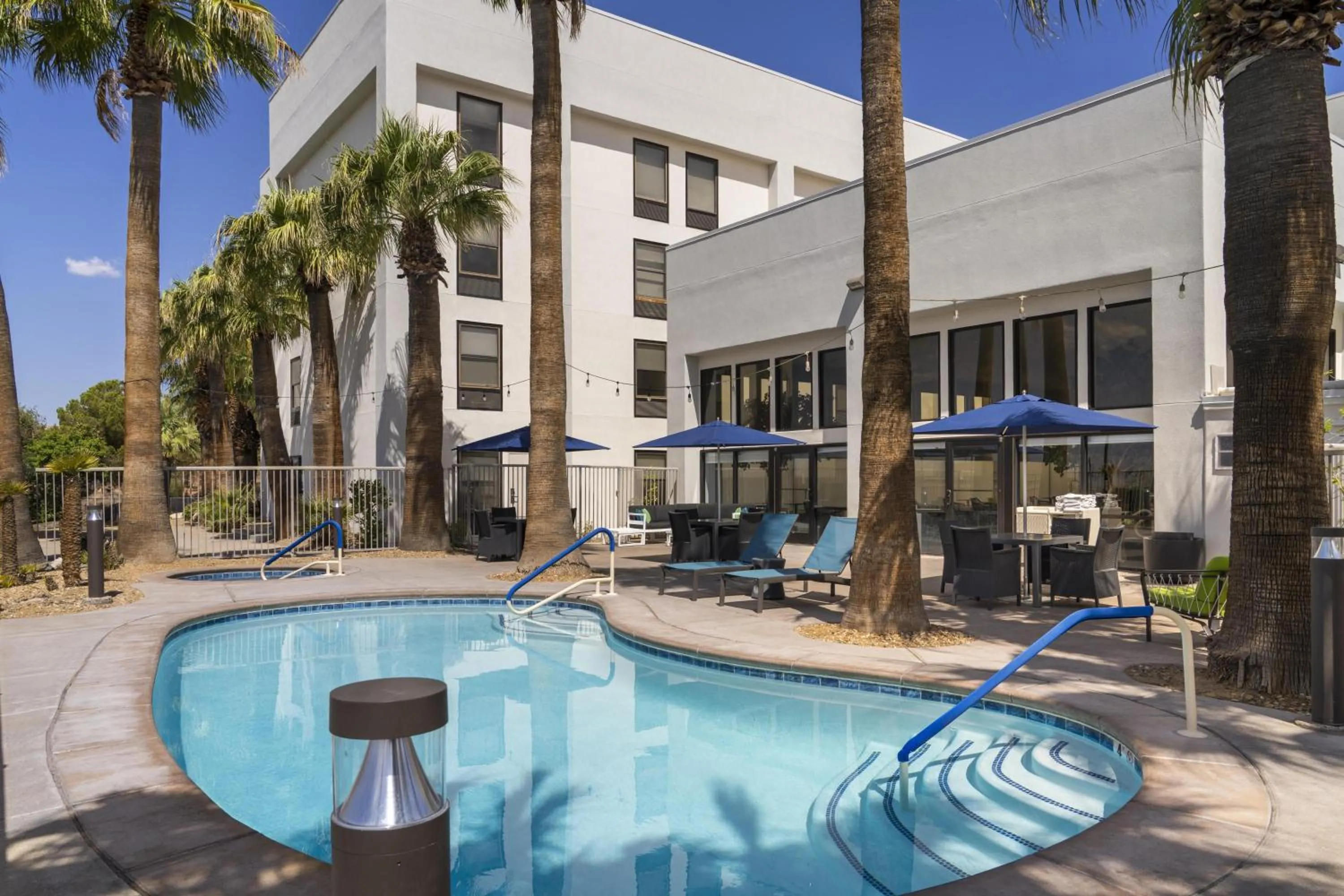 Pool view in Hampton Inn St. George