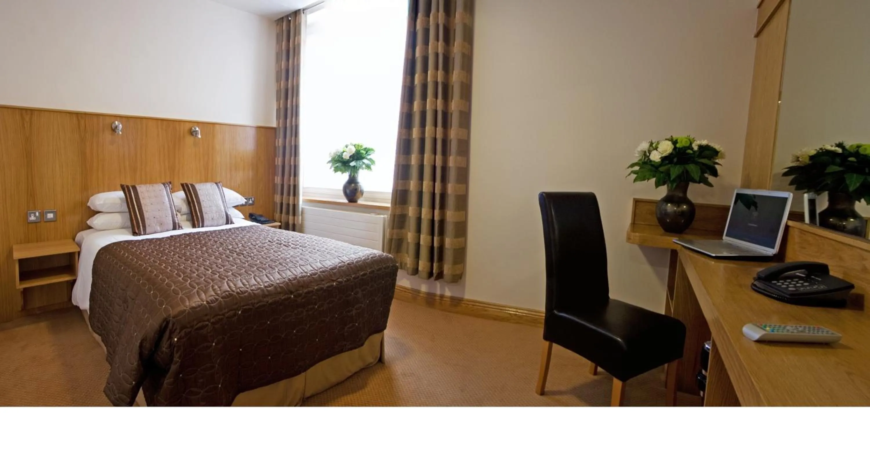 Other, Bed in Blooms Hotel