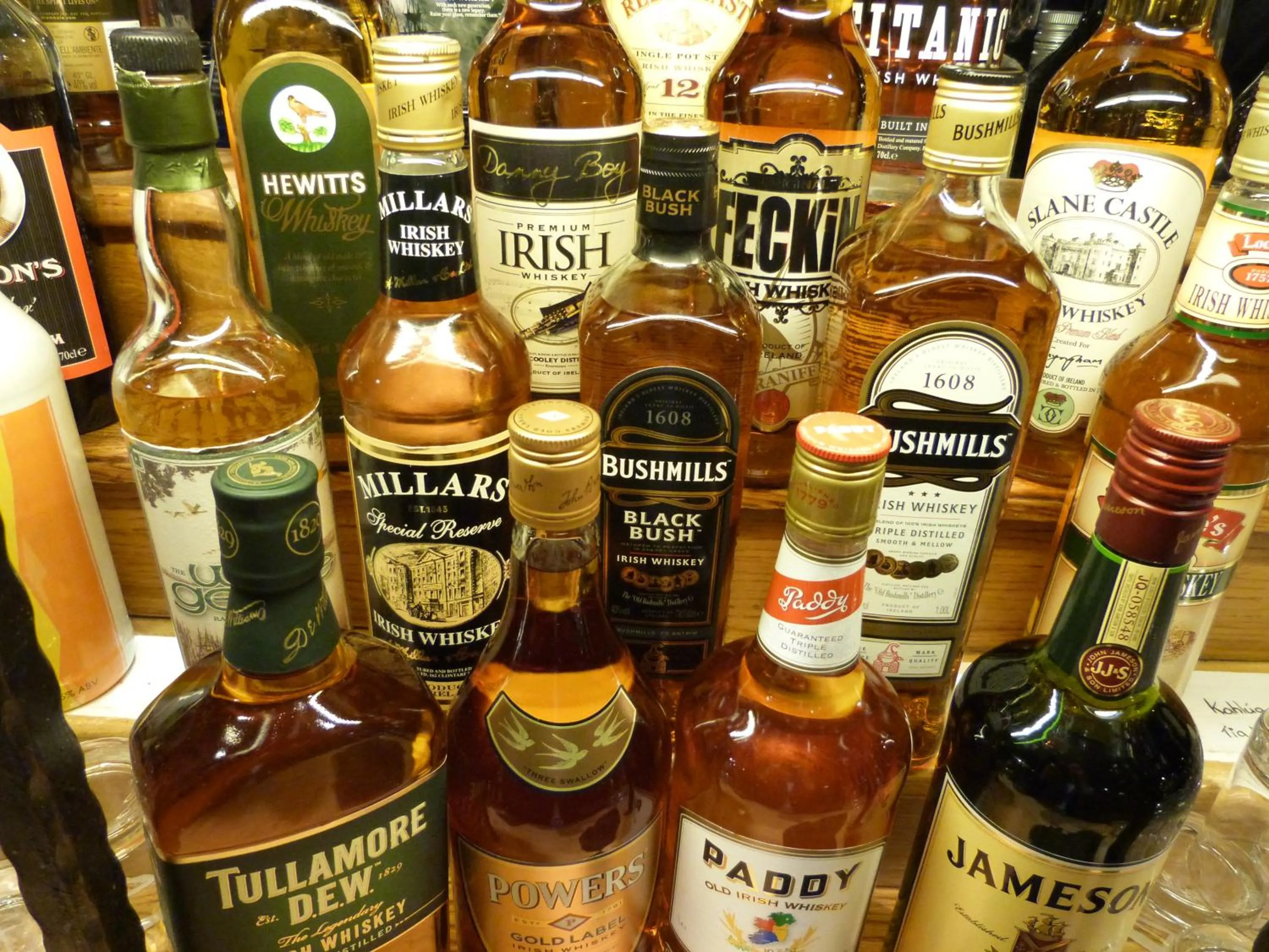 Lounge or bar in Blooms Hotel