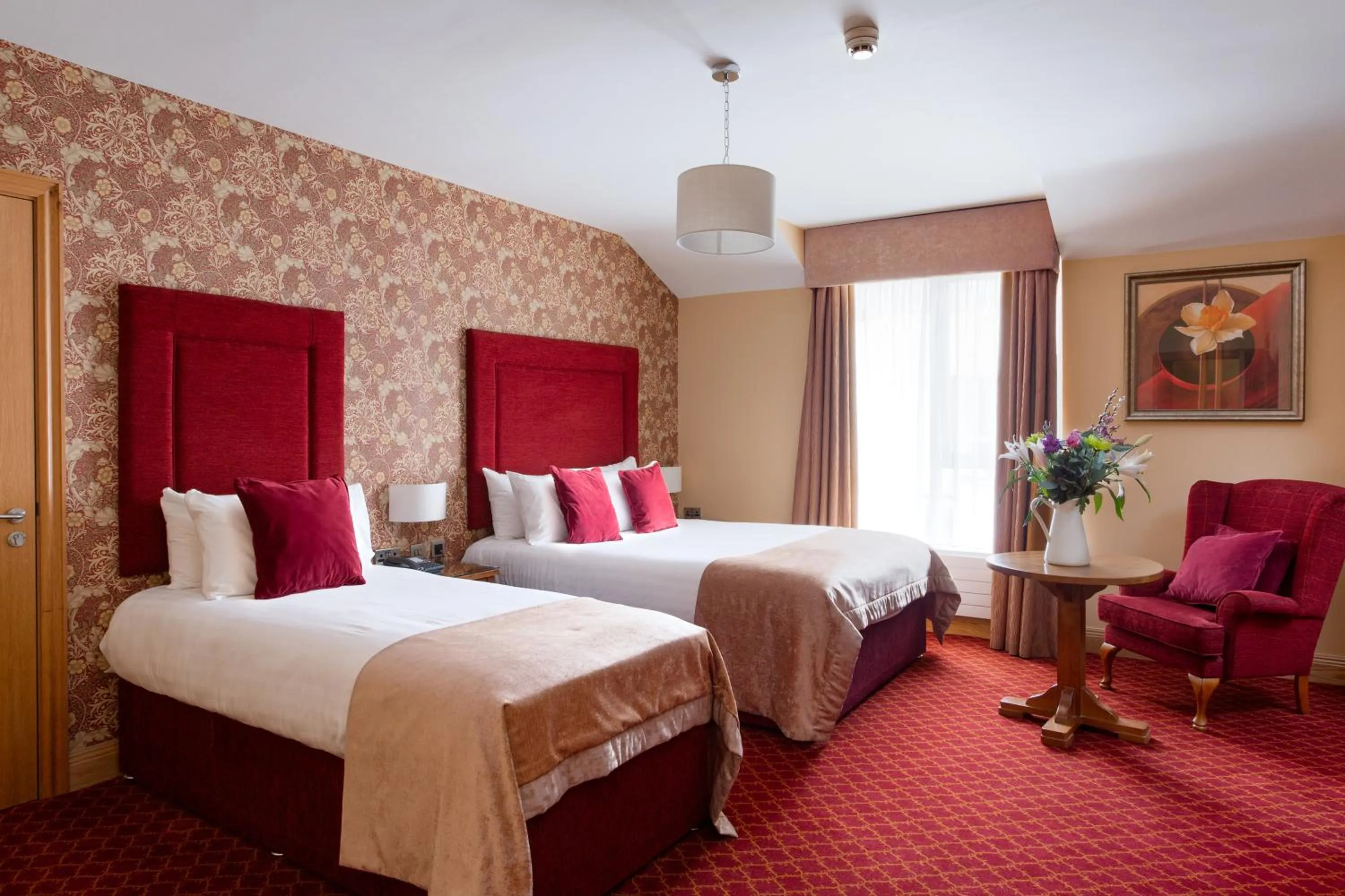 Bedroom, Bed in Kettles Country House Hotel
