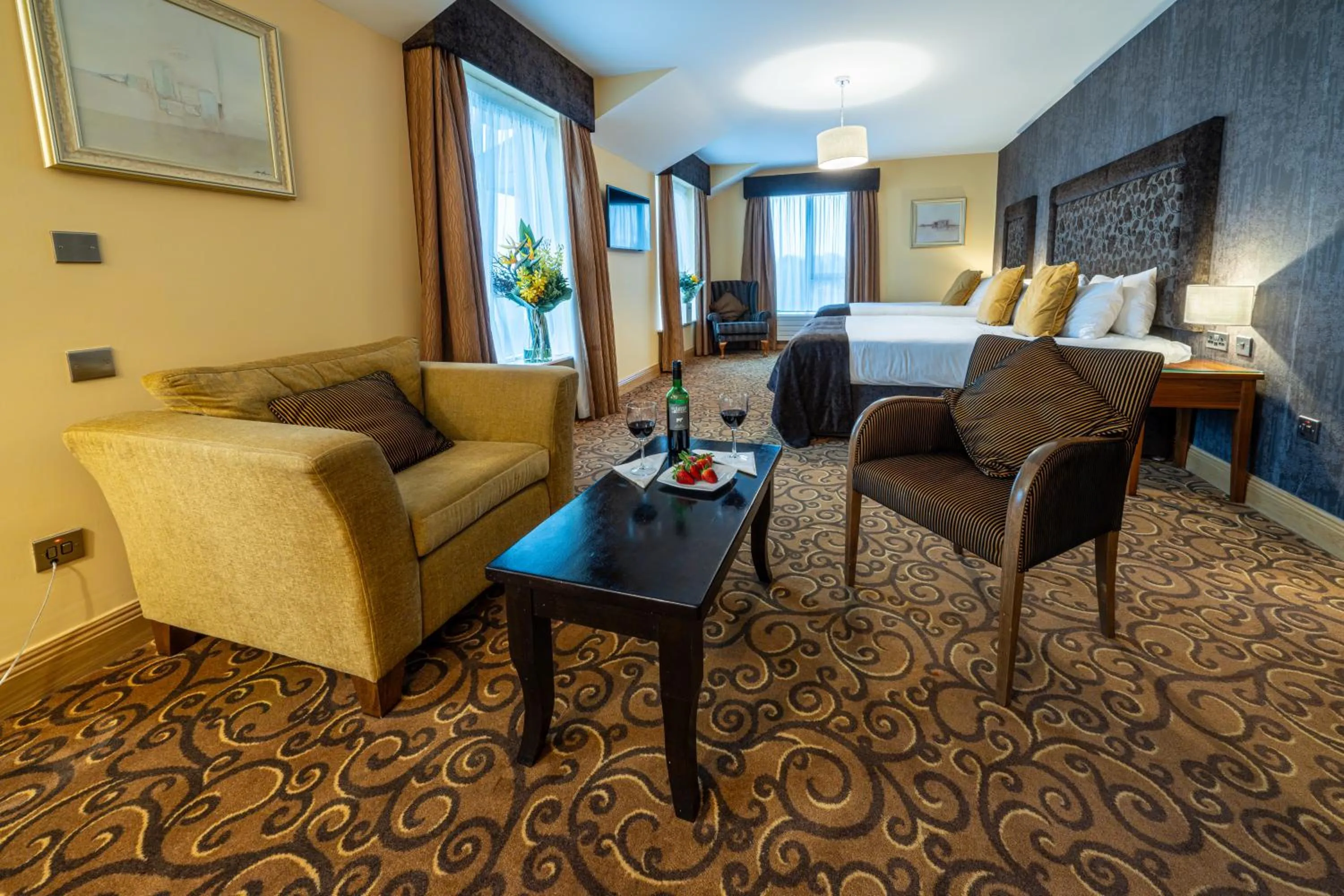 Photo of the whole room, Bed in Kettles Country House Hotel