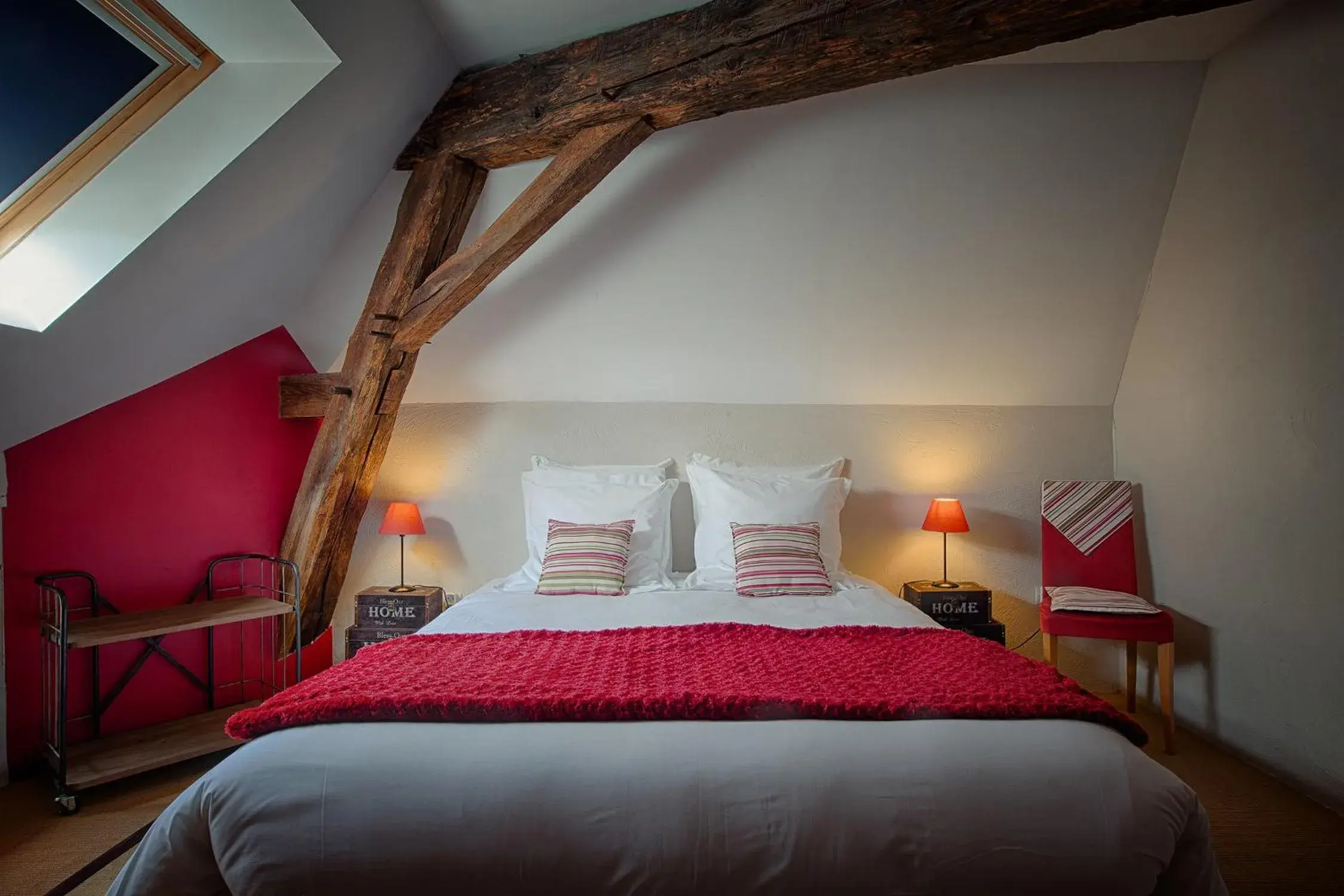 Photo of the whole room, Bed in Hôtel & Spa Chai De La Paleine Photo of the whole room, Bed in Hôtel & Spa Chai De La Paleine