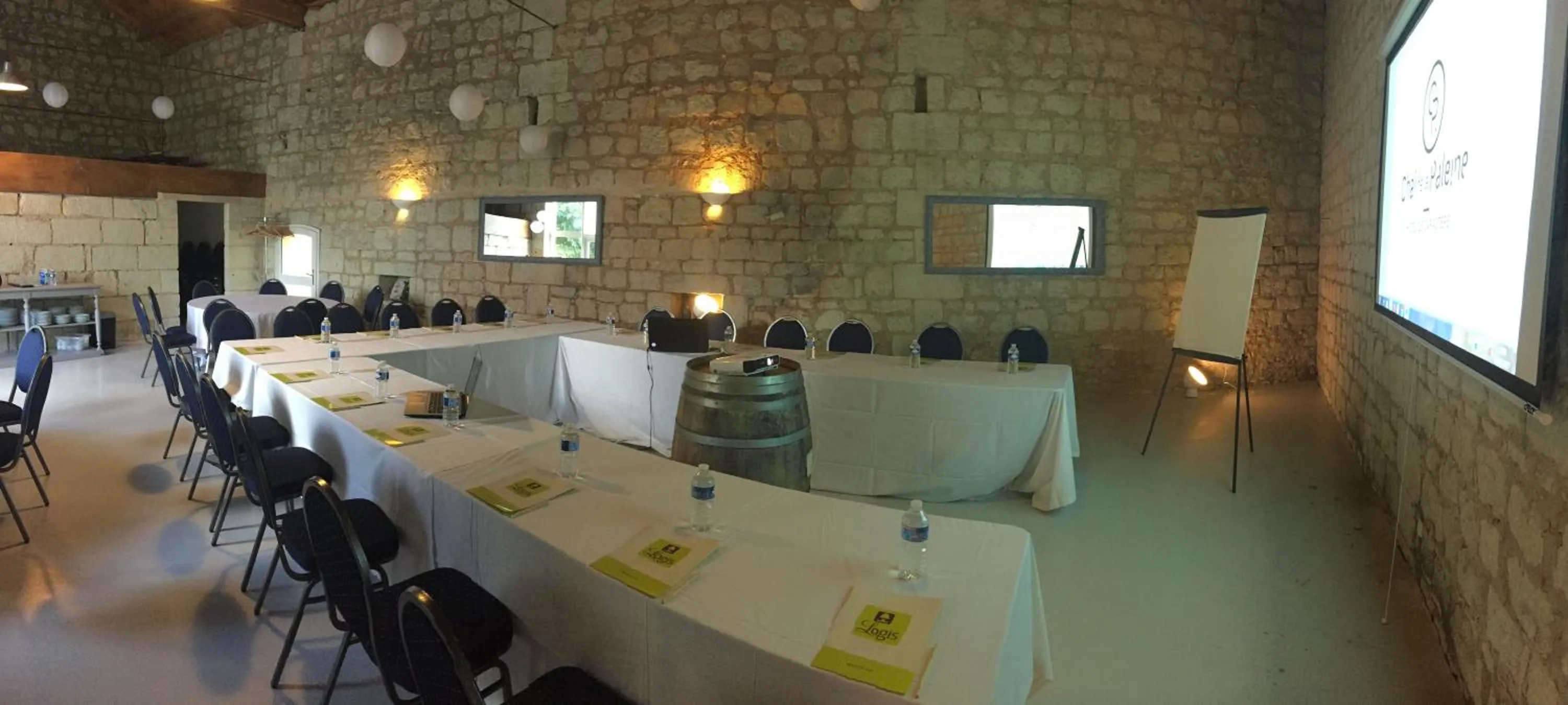 On-site shops in Hôtel & Spa Chai De La Paleine