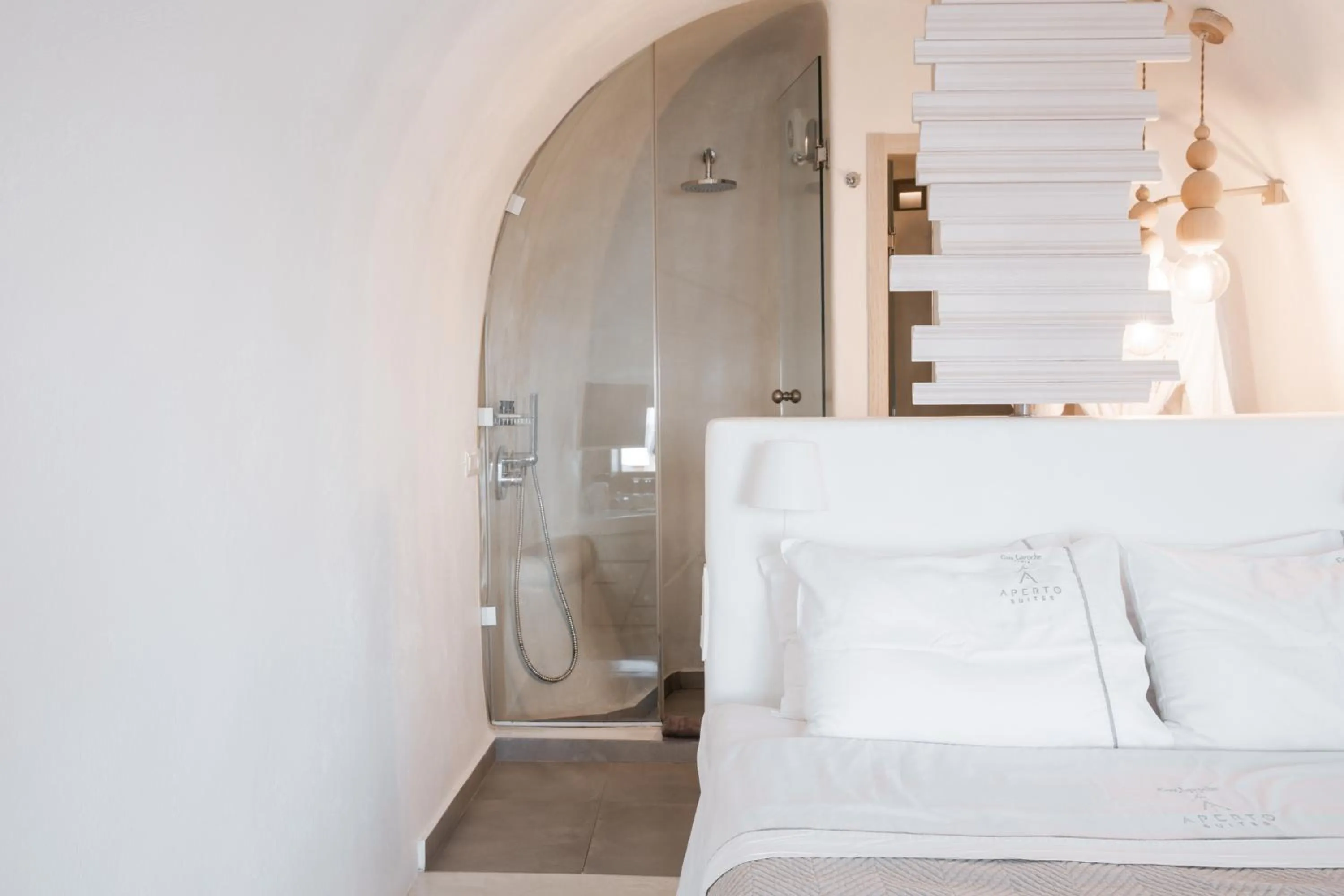 Shower, Bed in Aperto Suites - Adults Only