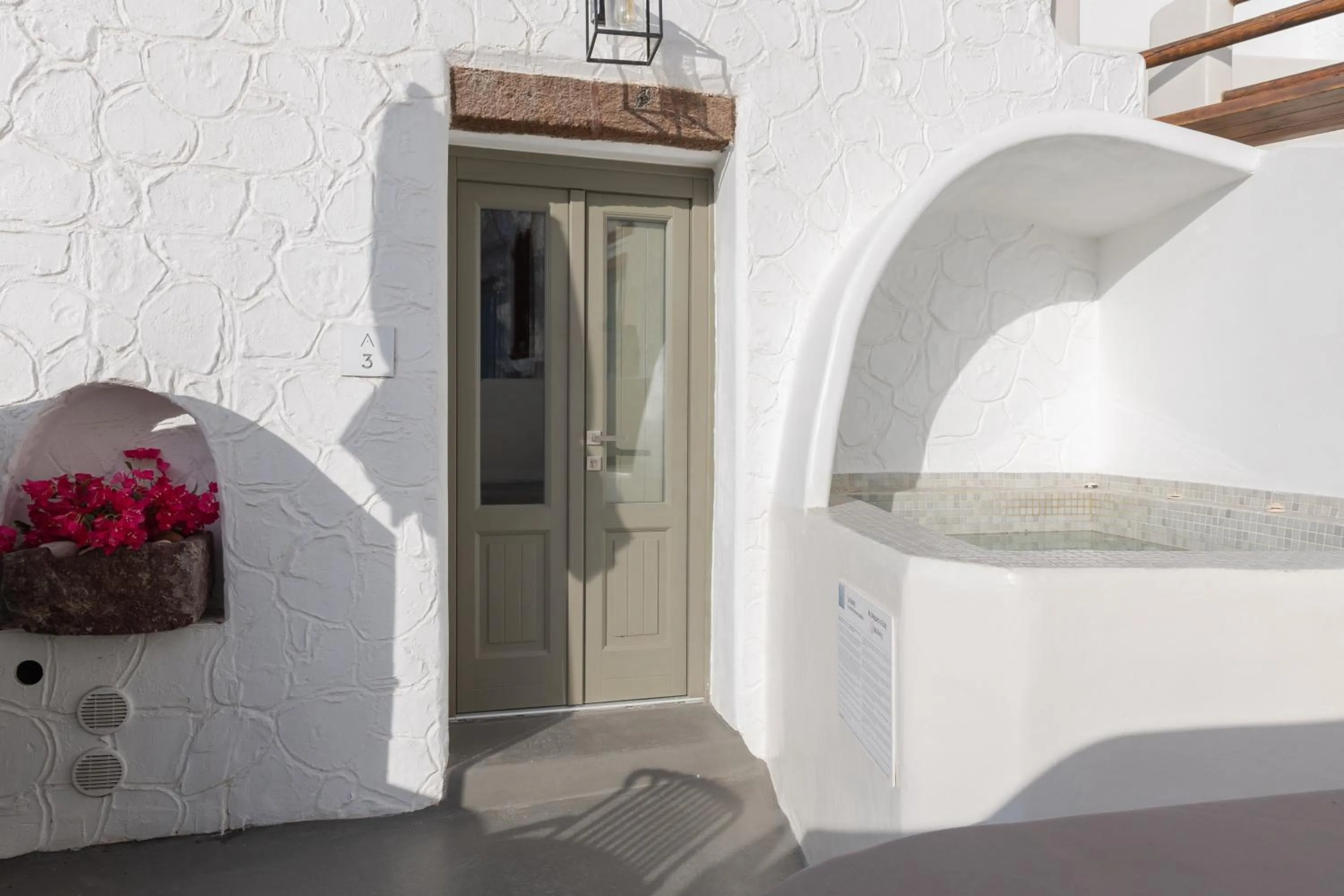 Hot Tub in Aperto Suites - Adults Only