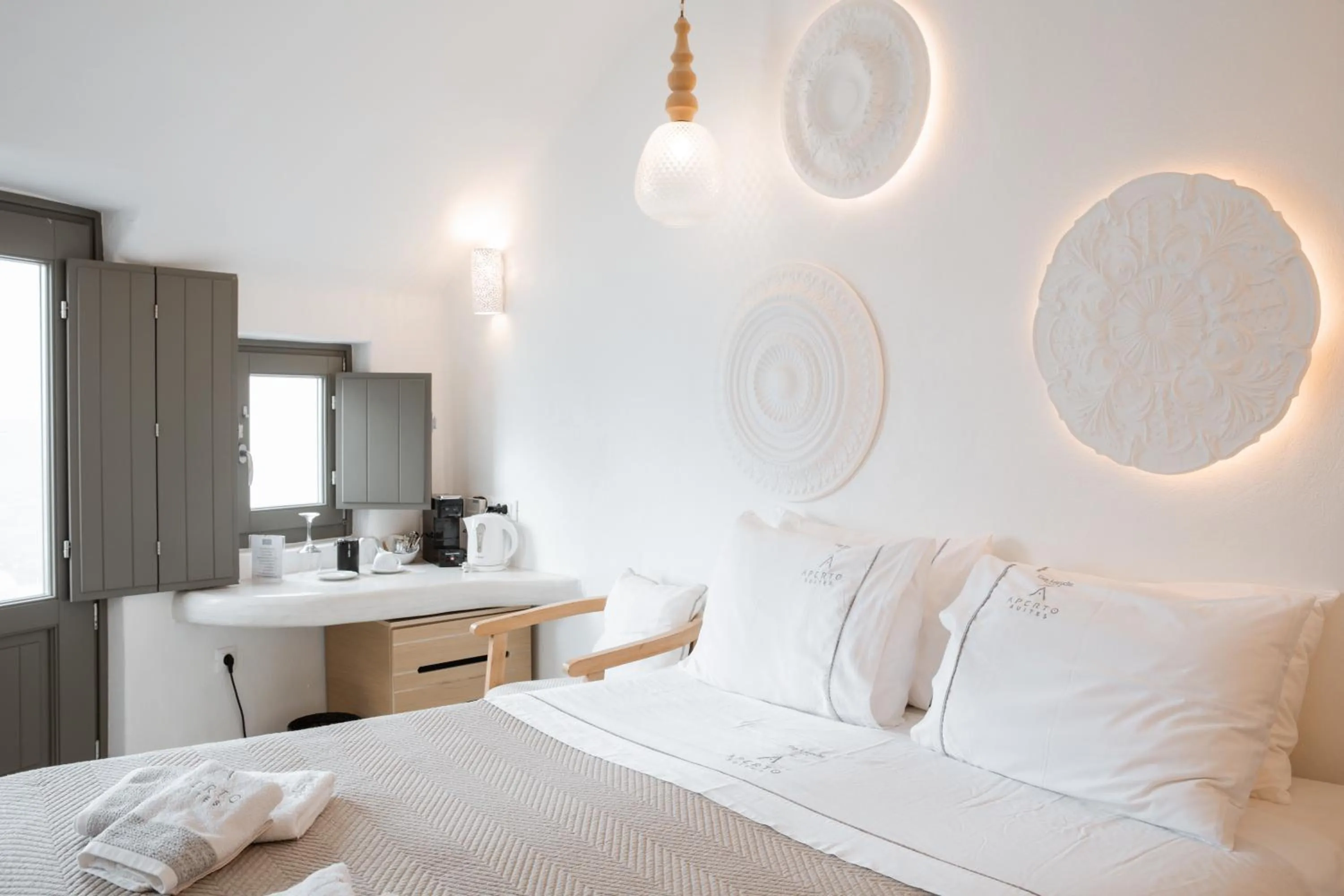 Bed in Aperto Suites - Adults Only