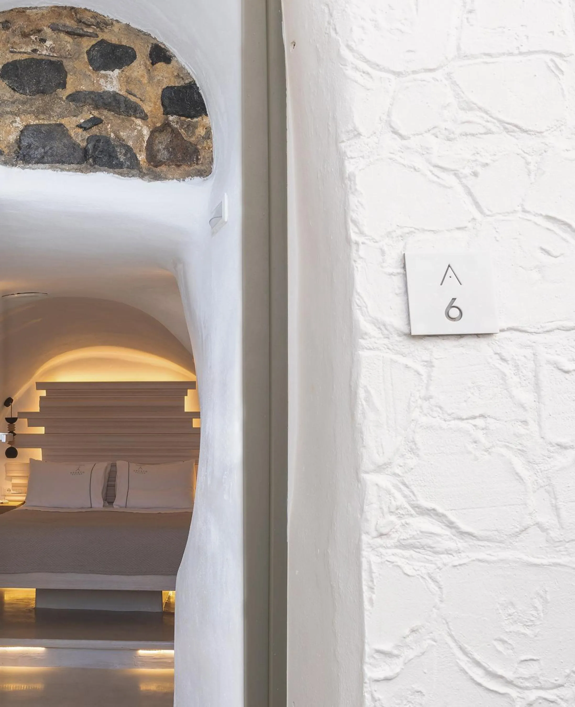 Bed in Aperto Suites - Adults Only