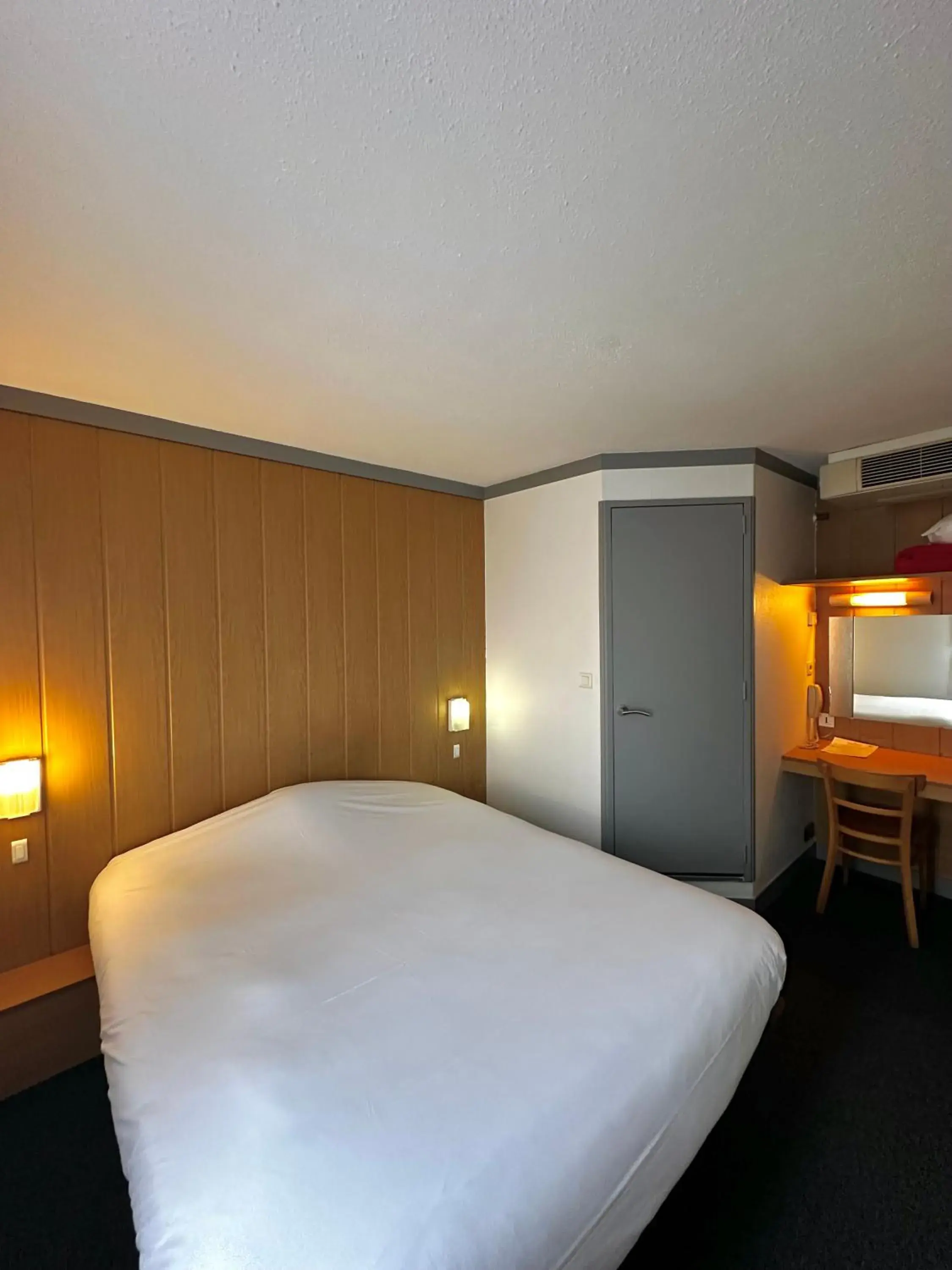 Double Room - single occupancy in Fasthotel Laval Double Room - single occupancy in Fasthotel Laval