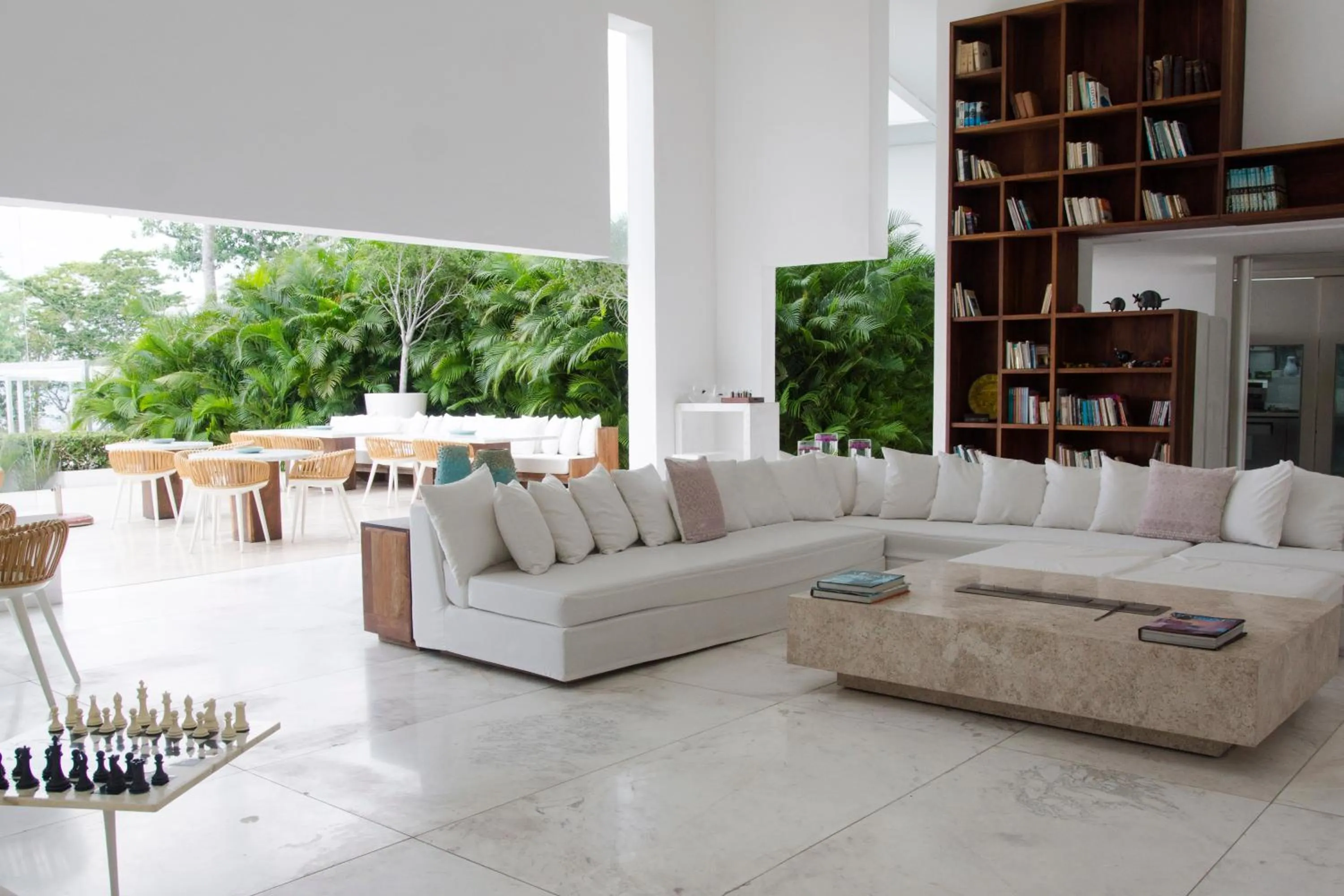 Library in Encanto Acapulco