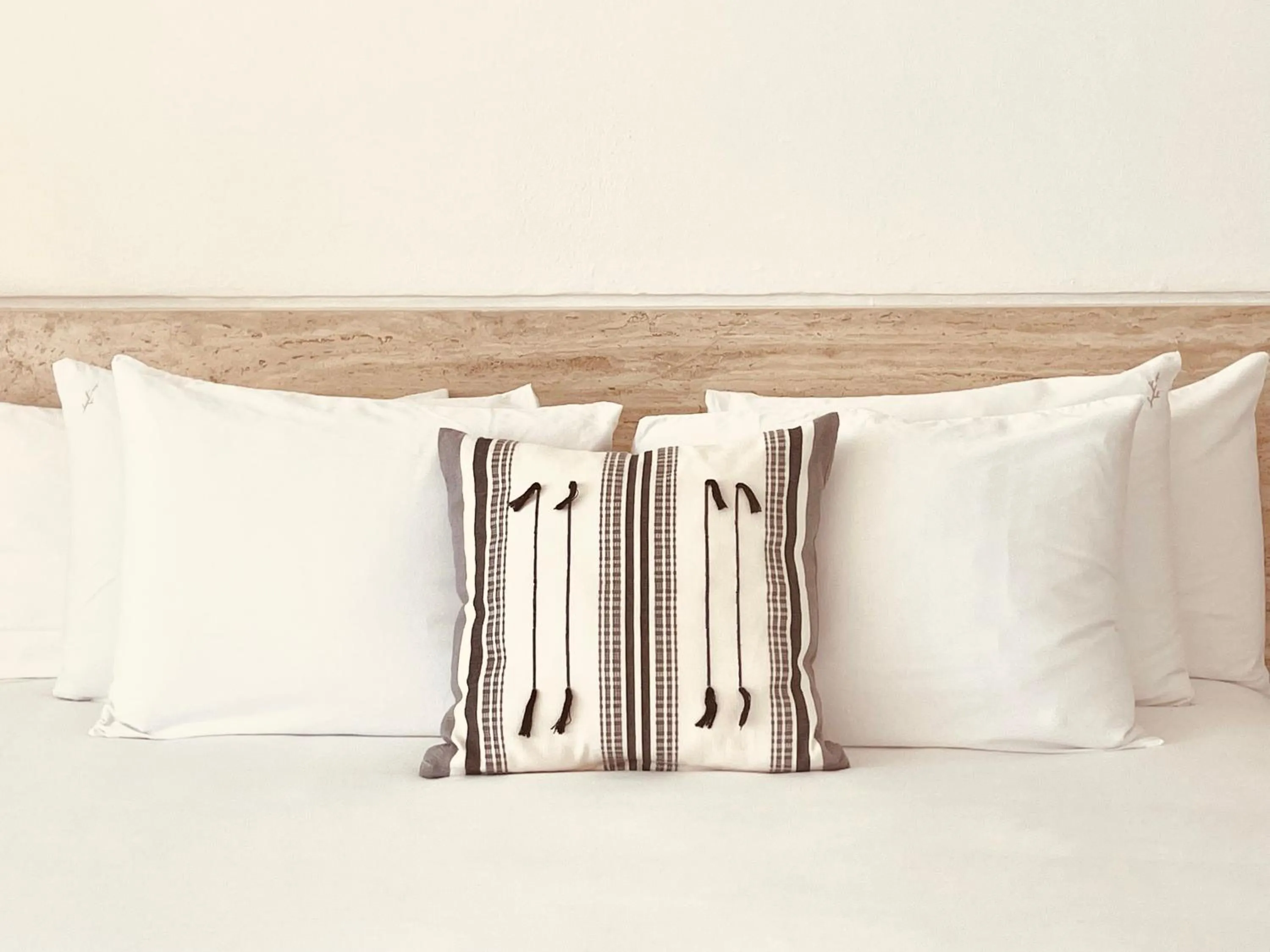 King Suite with Balcony in Encanto Acapulco