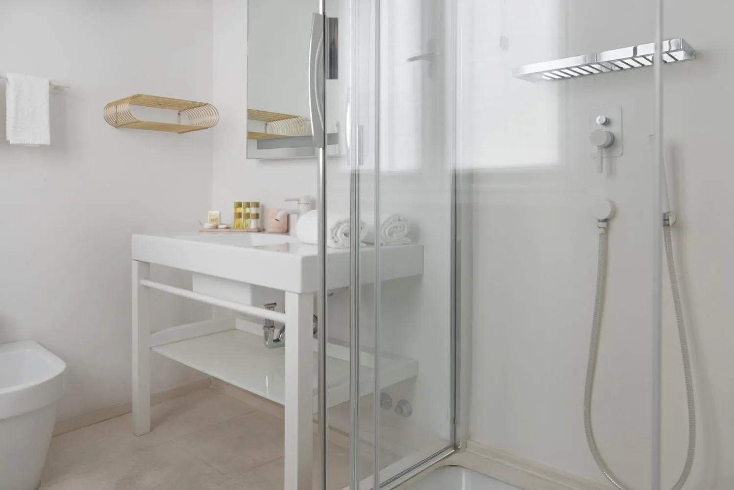 Shower in Eurostars Florence Boutique