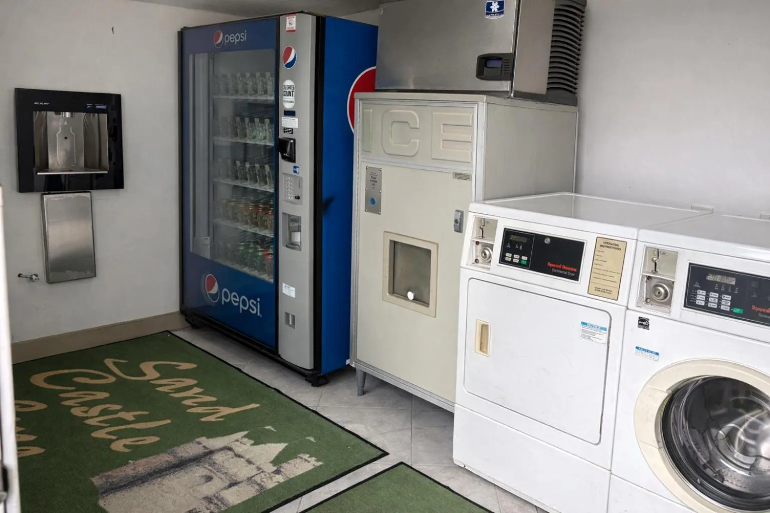 laundry in Sand Castle Inn