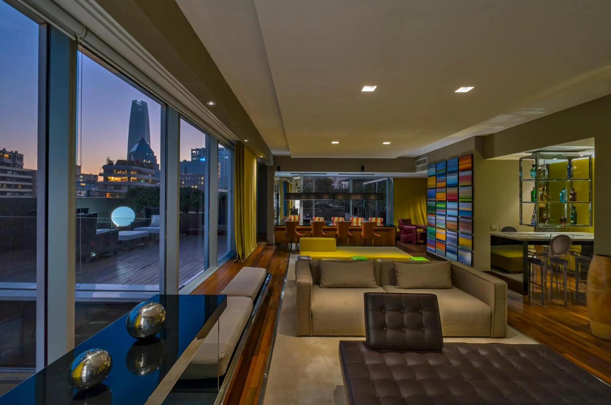 Communal lounge/ TV room in W Santiago