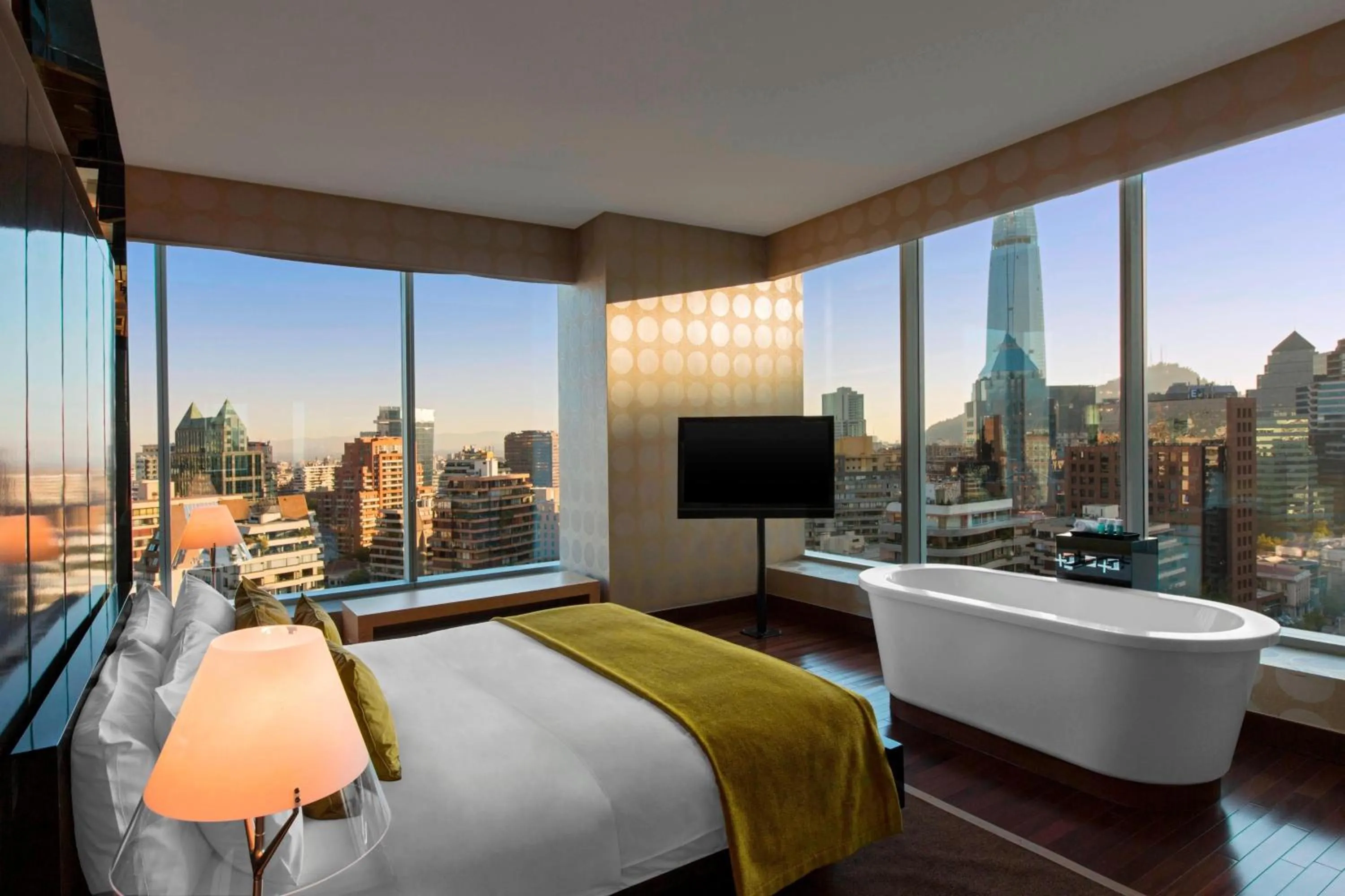 Photo of the whole room, Bed in W Santiago