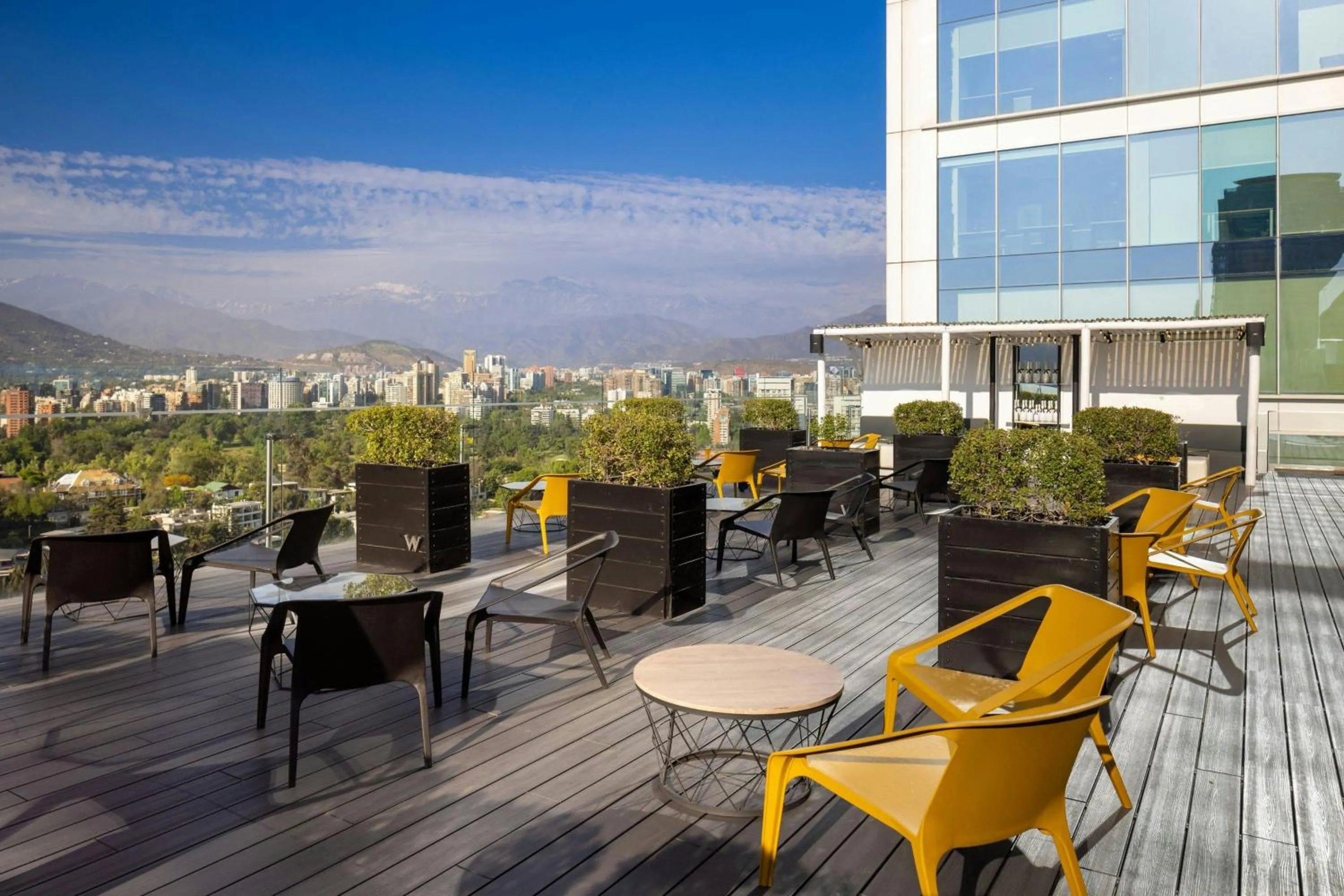 Lounge or bar in W Santiago