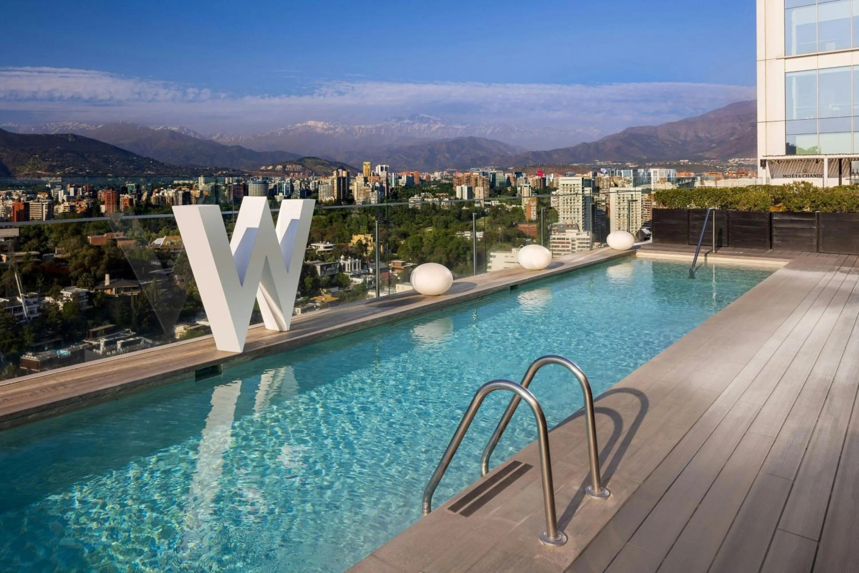 Swimming pool in W Santiago