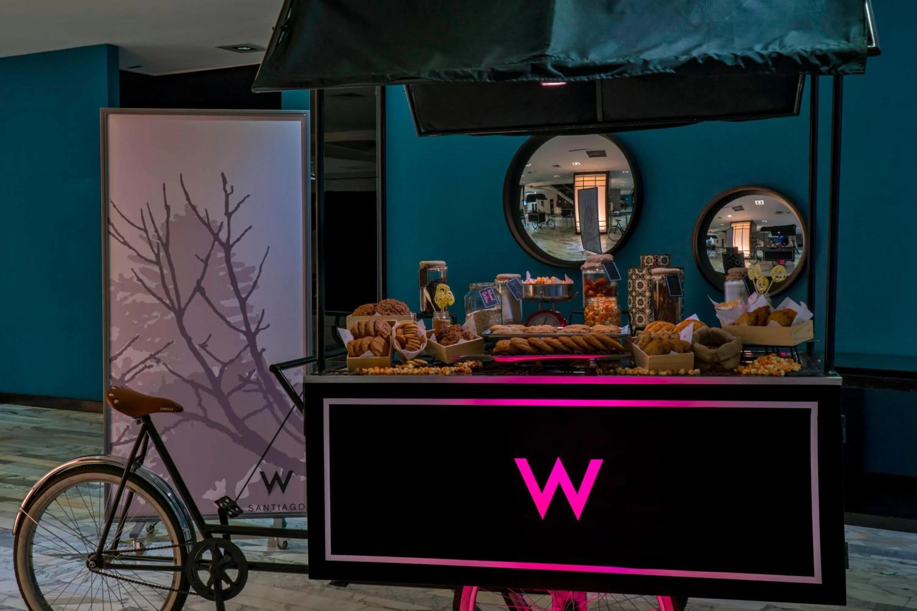 Meeting/conference room in W Santiago