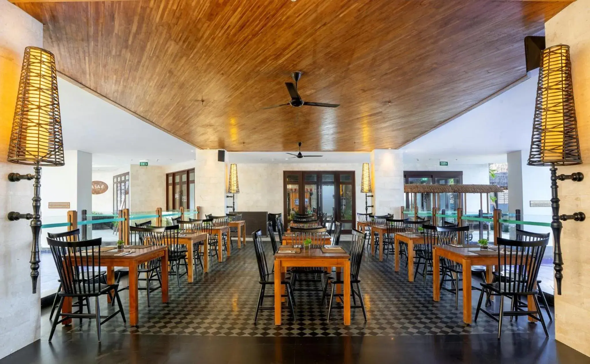 Restaurant/places to eat in Holiday Inn Resort Bali Nusa Dua by IHG Restaurant/places to eat in Holiday Inn Resort Bali Nusa Dua by IHG