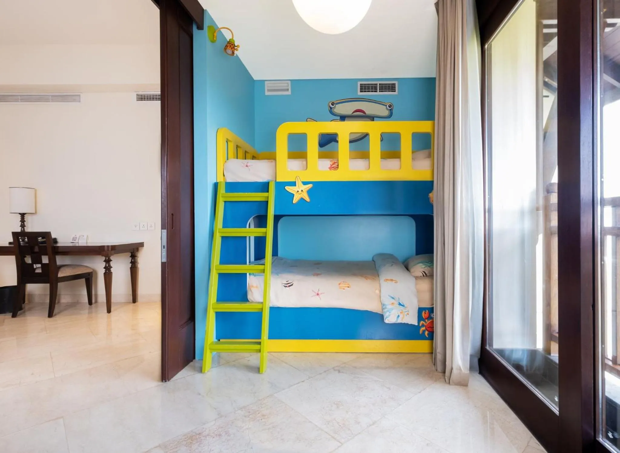 Photo of the whole room, Bed in Holiday Inn Resort Bali Nusa Dua by IHG