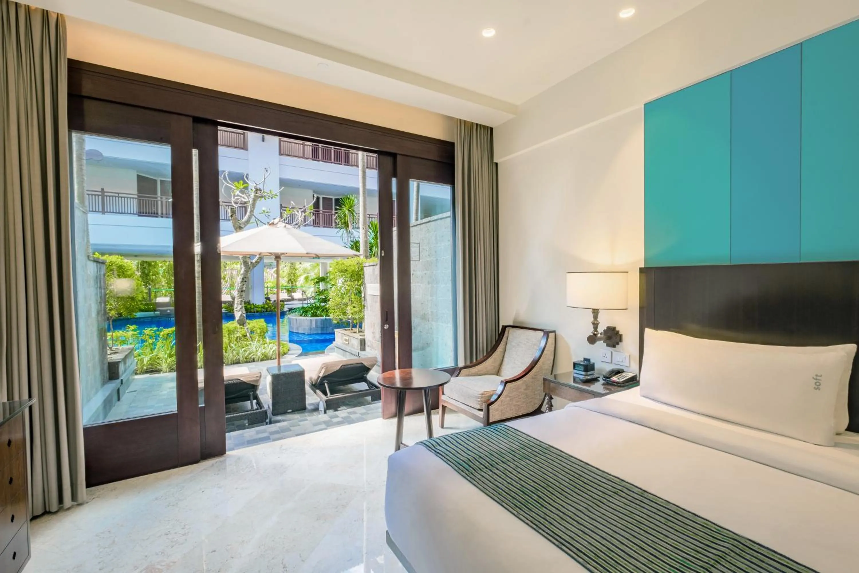 View (from property/room), Bed in Holiday Inn Resort Bali Nusa Dua by IHG