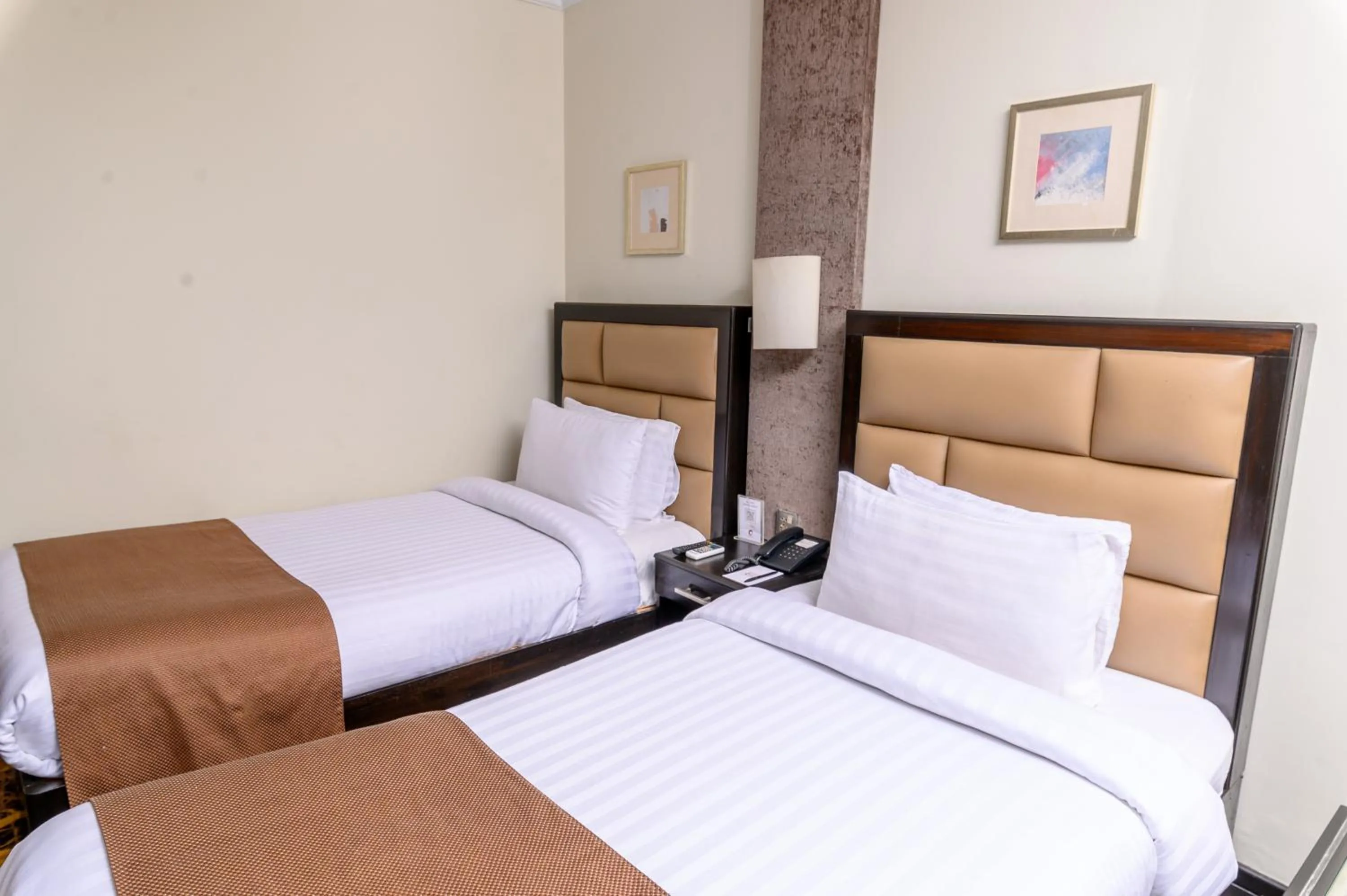 Bedroom, Bed in Hotel One Abbottabad