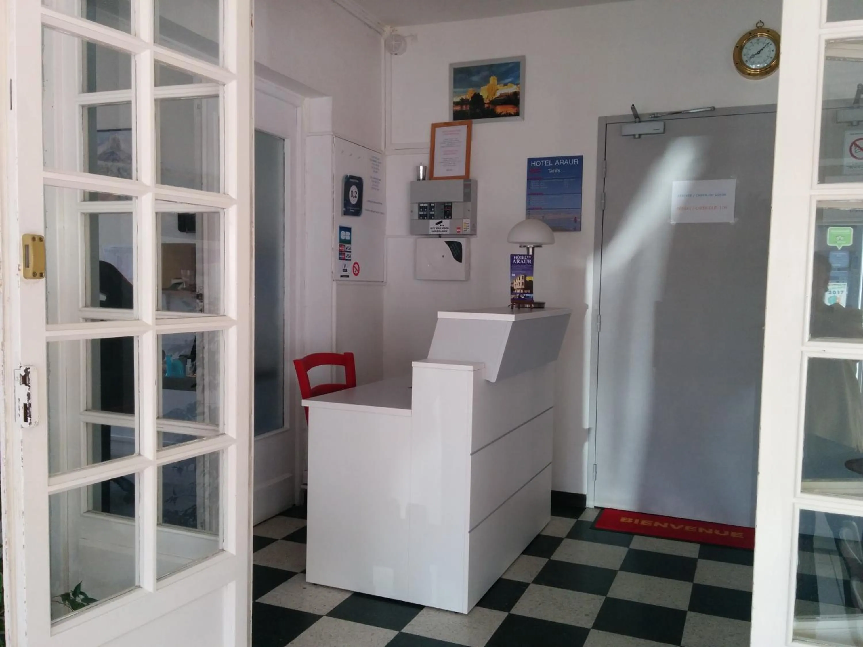 Area and facilities in Hotel Araur