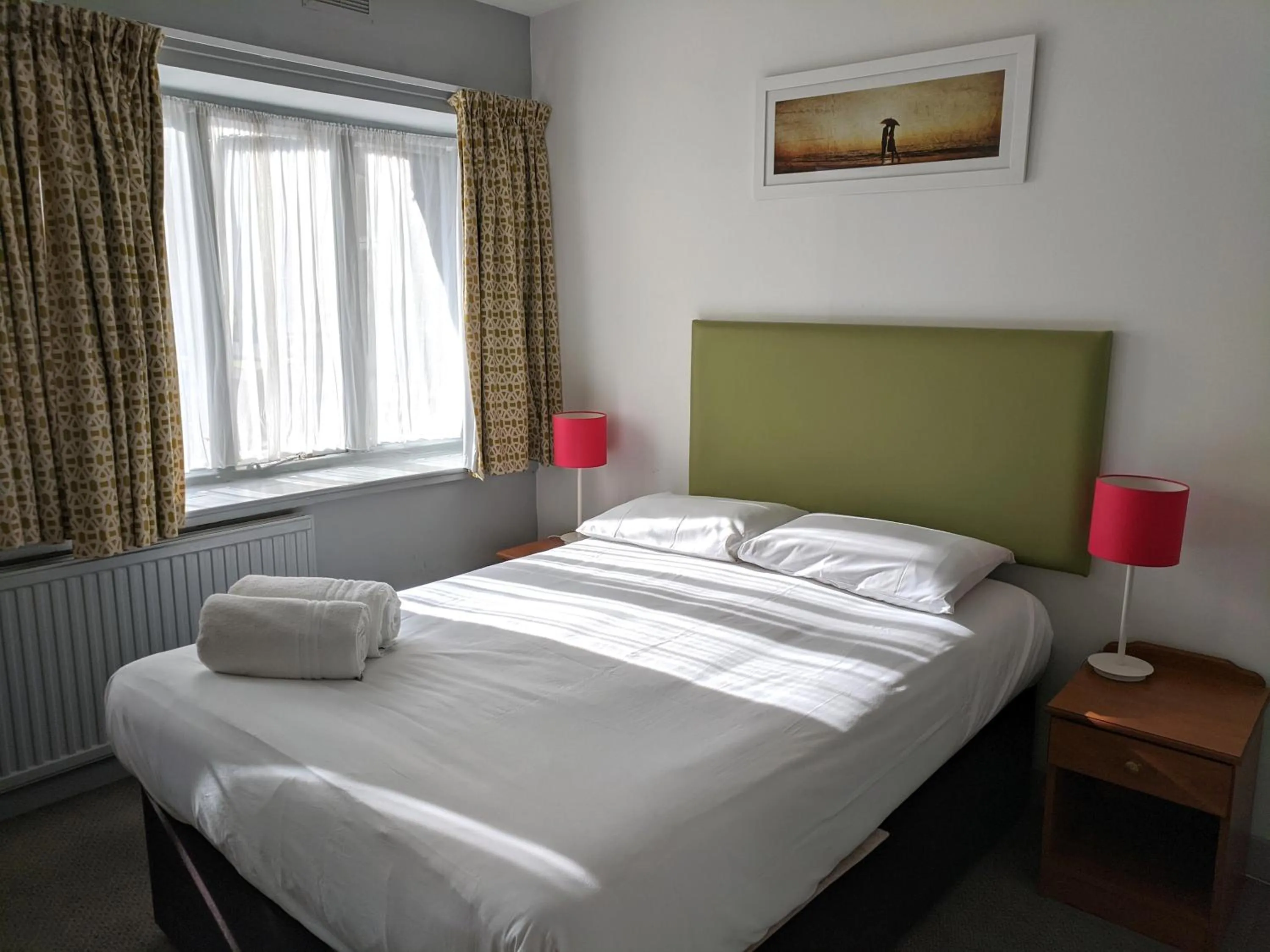 Bed in Windermere Hotel