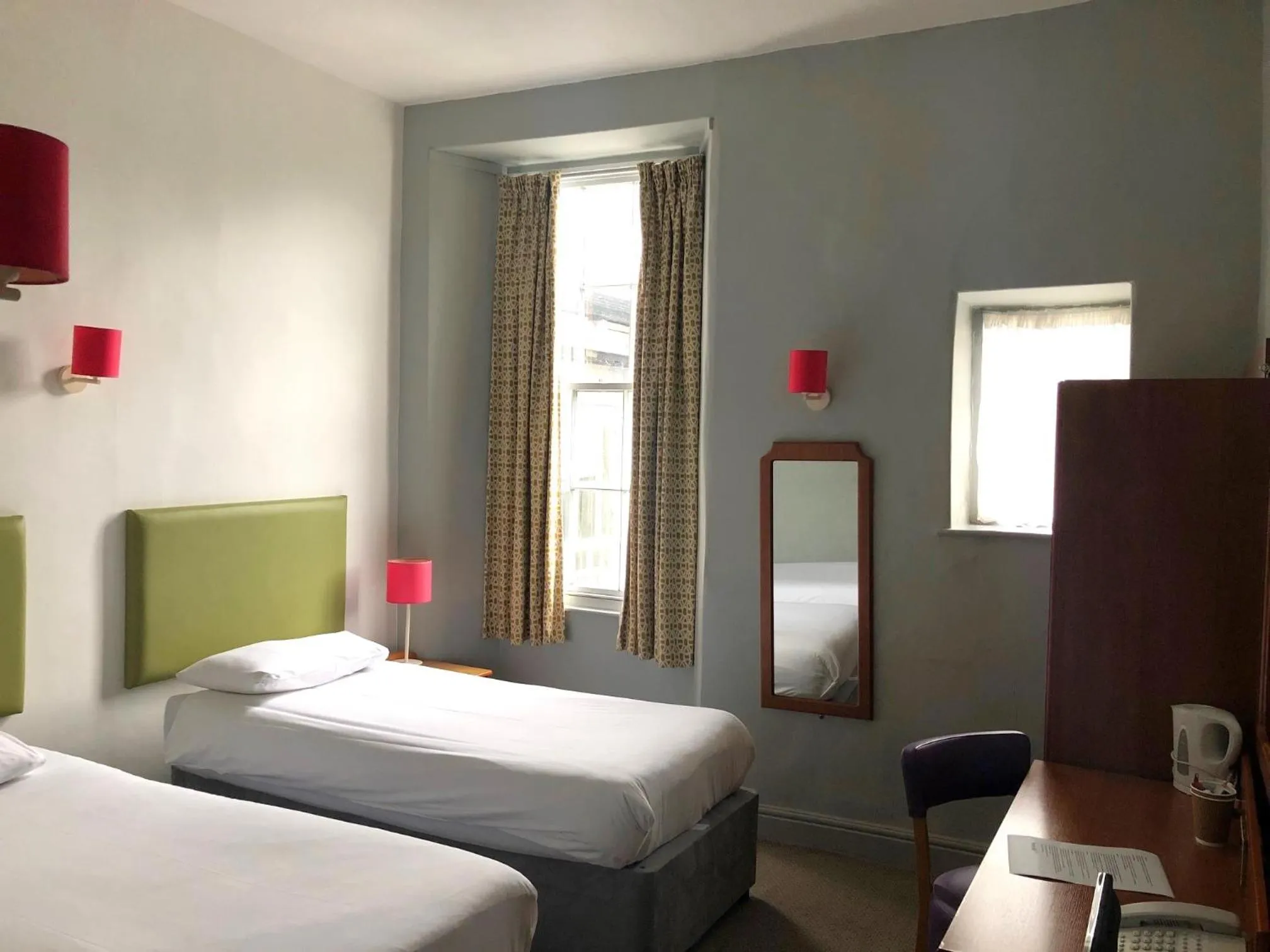 Bed in Windermere Hotel