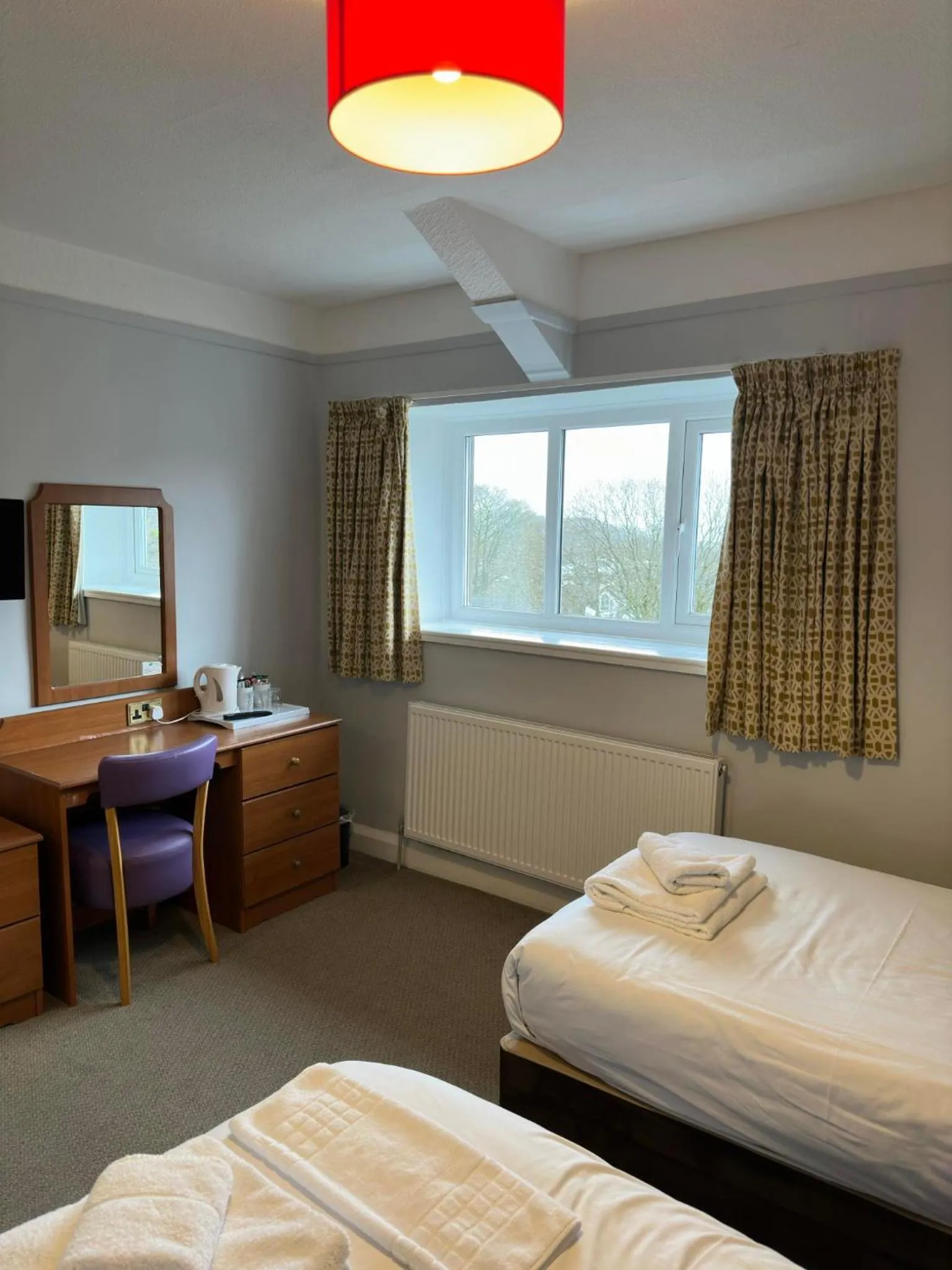 Bed in Windermere Hotel