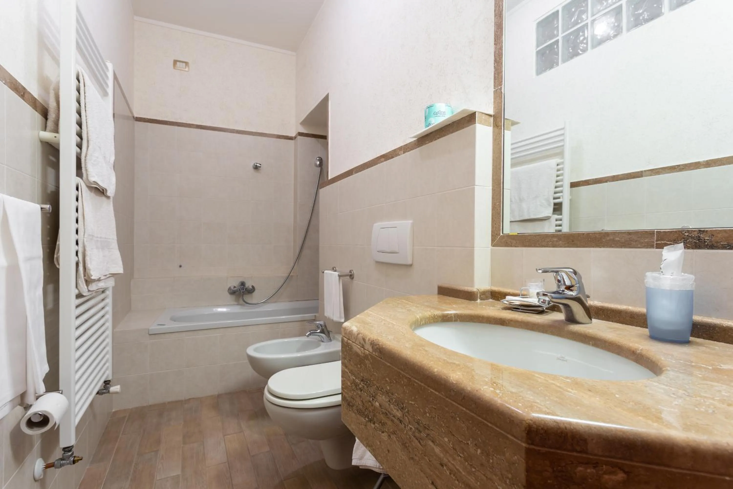 Bathroom in Albergo Il Cacciatore