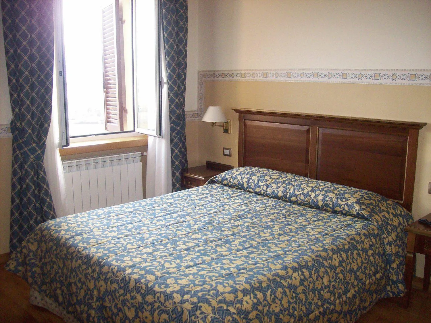 Bedroom, Bed in Albergo Il Cacciatore