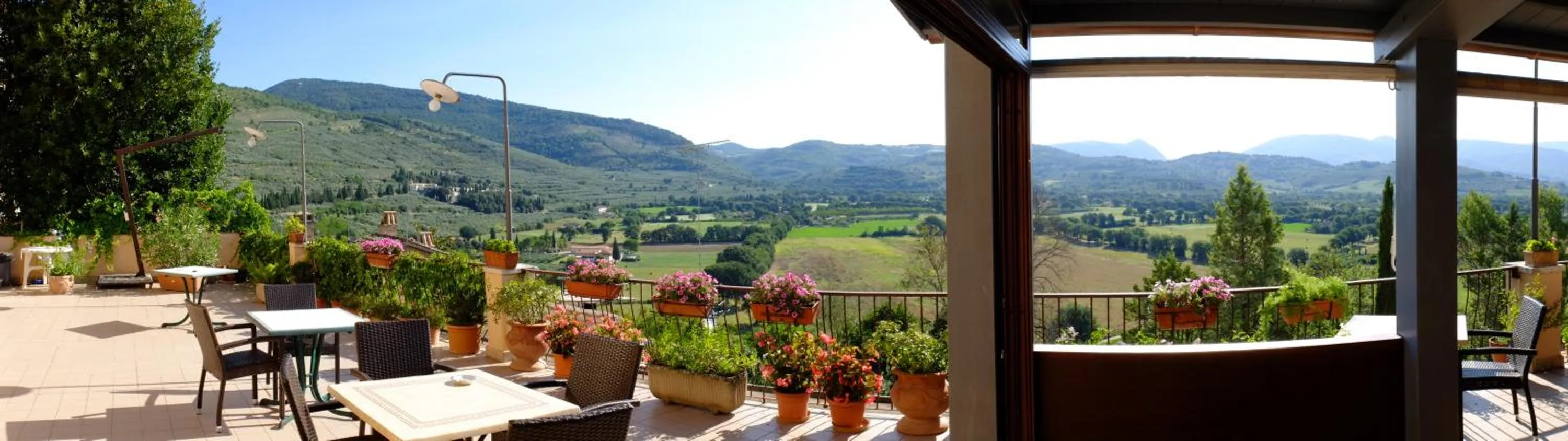 Balcony/Terrace in Albergo Il Cacciatore