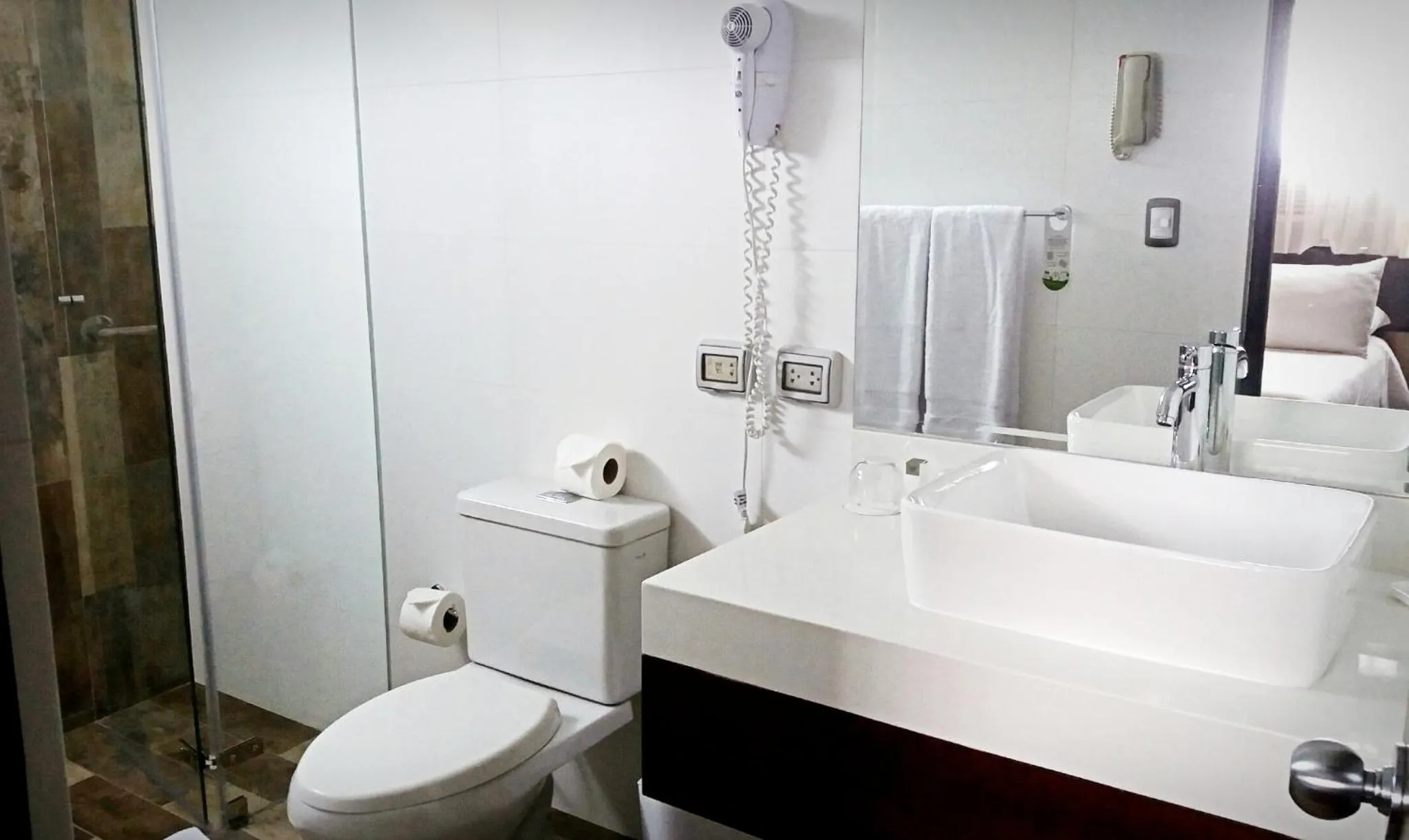 Bathroom in Hotel Carrera