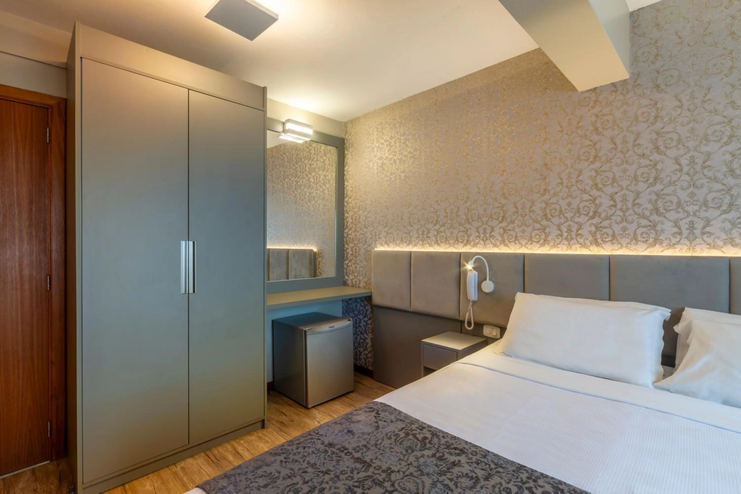 Bedroom, Bed in Hotel Laghetto Siena Gramado