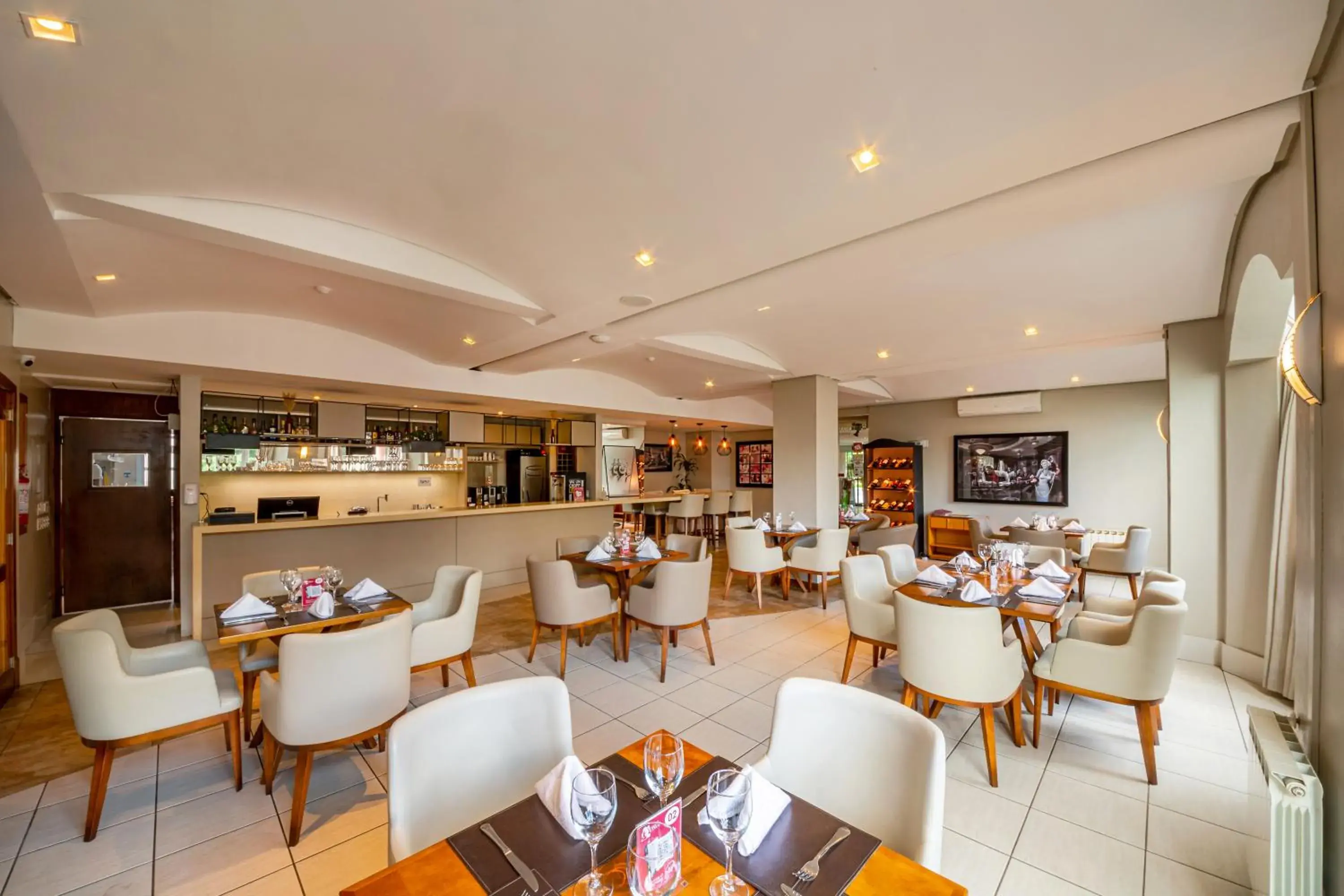 Lounge or bar in Hotel Laghetto Siena Gramado Lounge or bar in Hotel Laghetto Siena Gramado