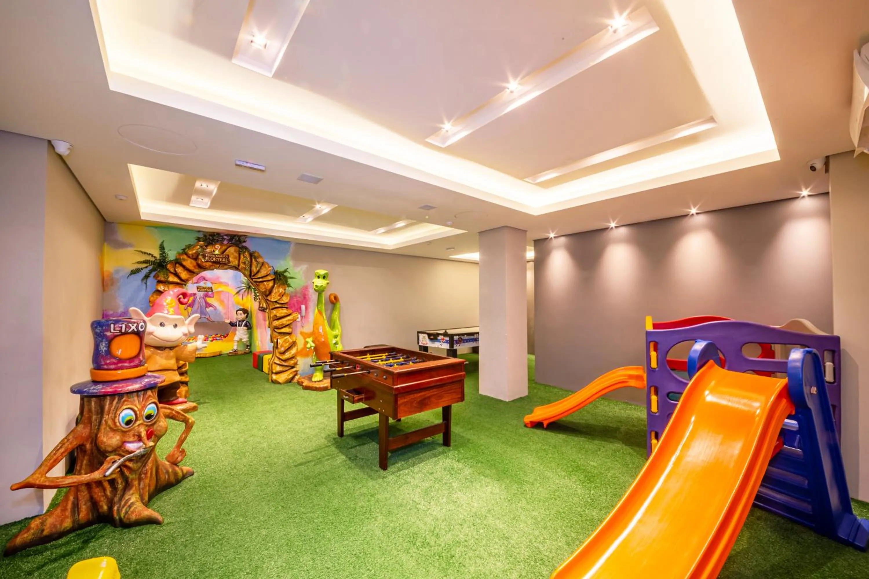 Game Room in Hotel Laghetto Siena Gramado