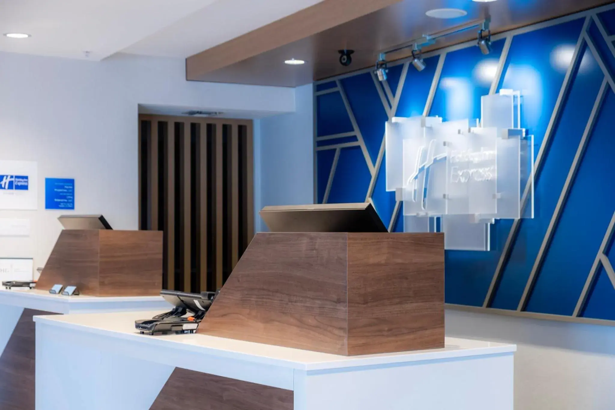 Property building in Holiday Inn Express Hotel & Suites Nogales by IHG Property building in Holiday Inn Express Hotel & Suites Nogales by IHG