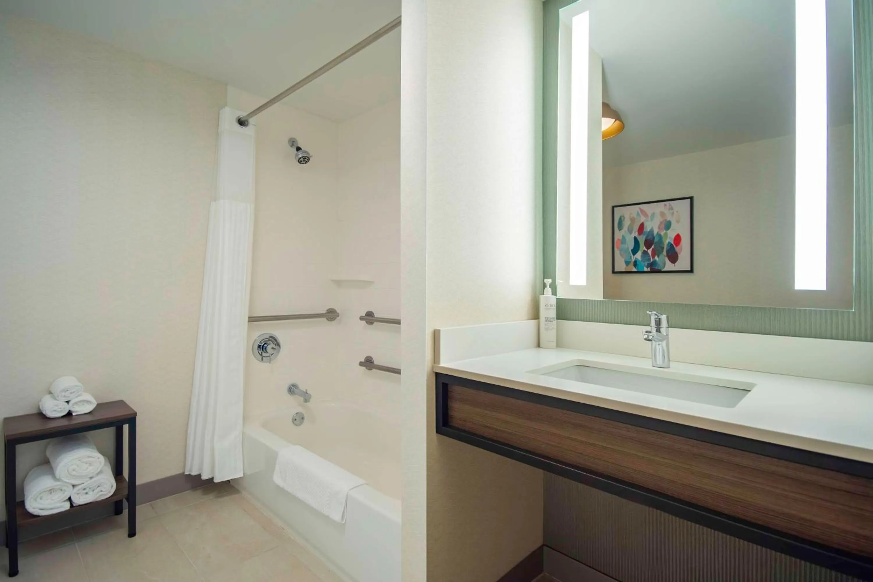 Bathroom in Hilton Garden Inn Danbury