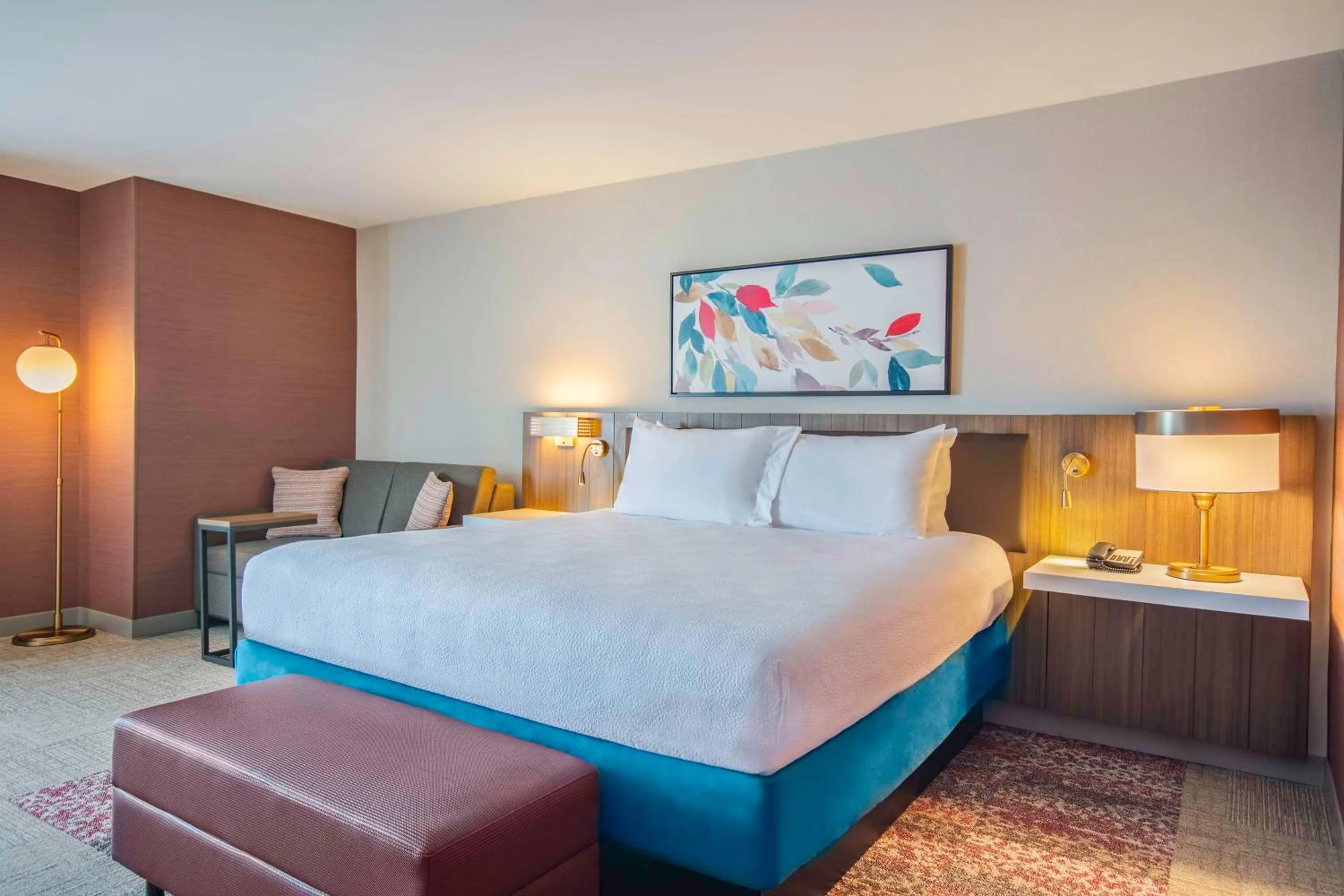 Living room, Bed in Hilton Garden Inn Danbury