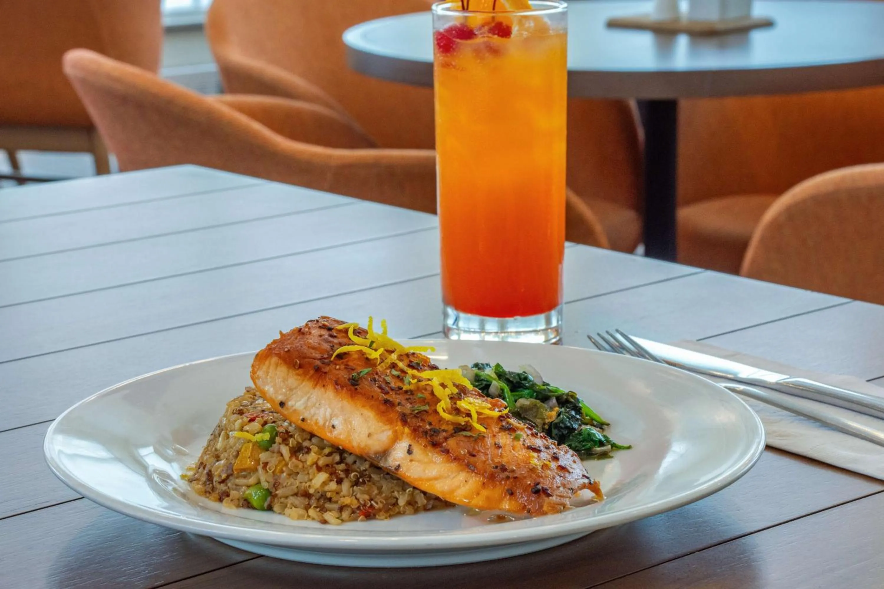 Restaurant/places to eat in Hilton Garden Inn Danbury