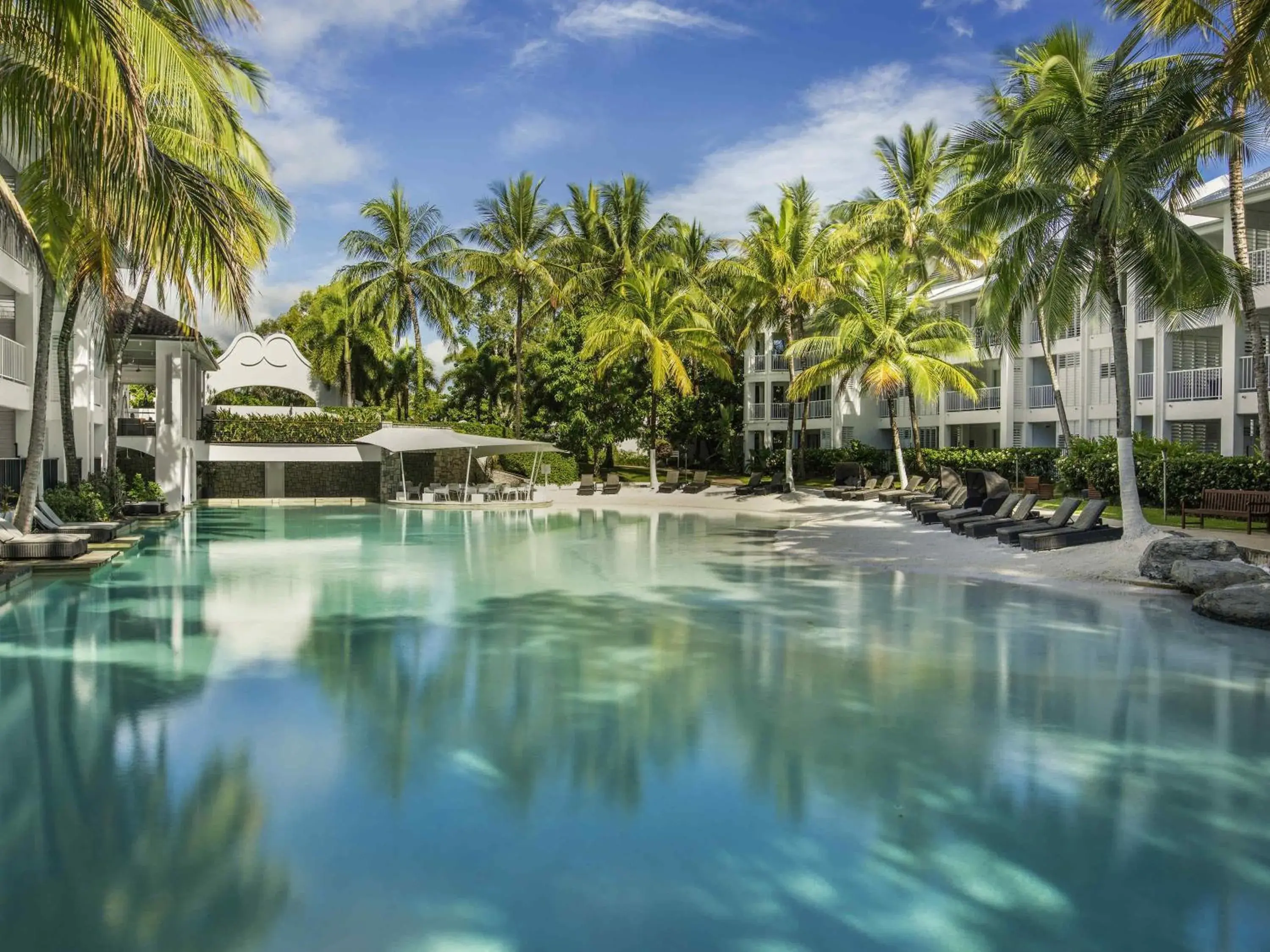 Pool view in Peppers Beach Club Pool view in Peppers Beach Club