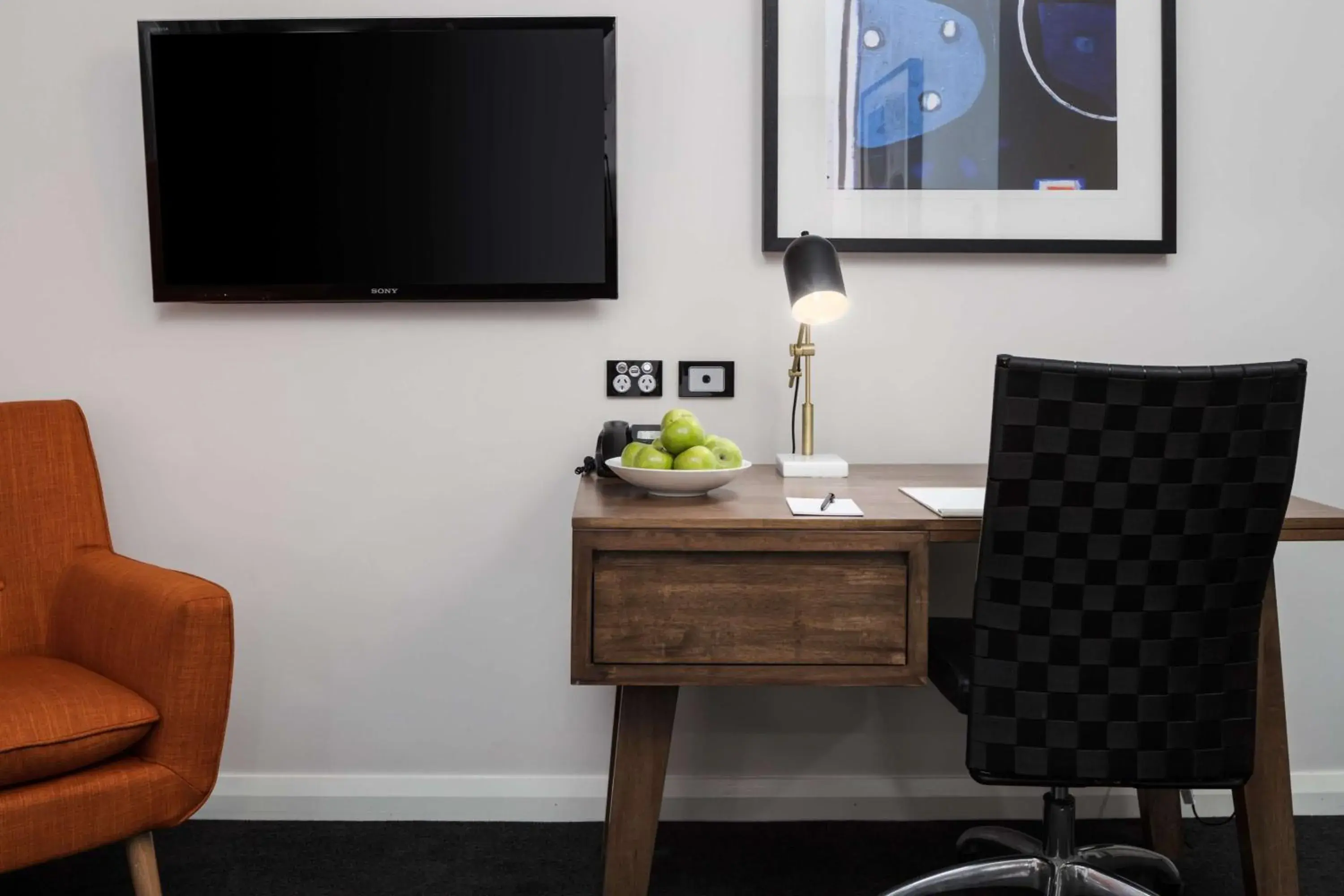 Bedroom in Esplanade Hotel Fremantle - by Rydges Bedroom in Esplanade Hotel Fremantle - by Rydges