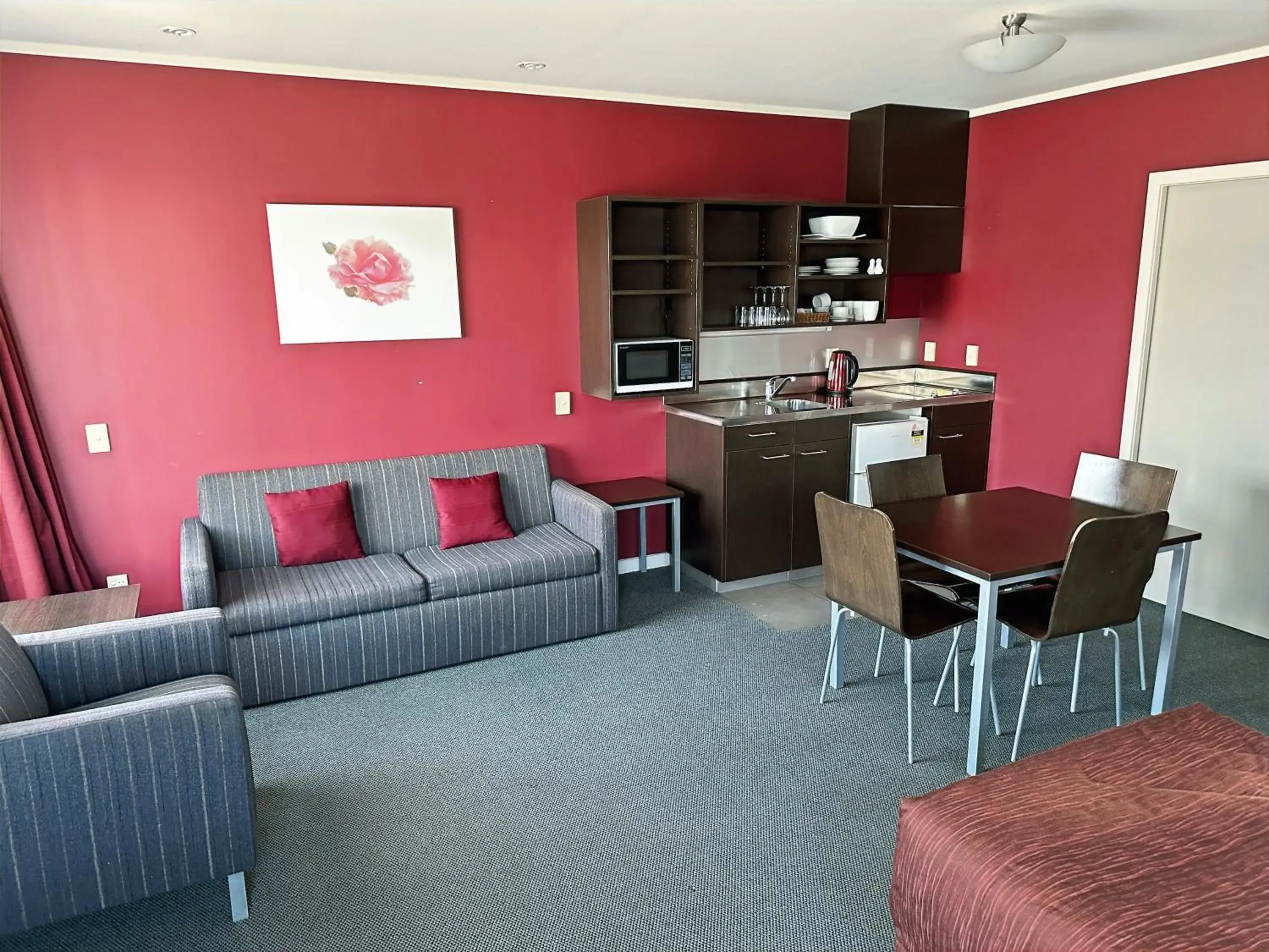 One-Bedroom Apartment - Disability Access in Arena Lodge One-Bedroom Apartment - Disability Access in Arena Lodge